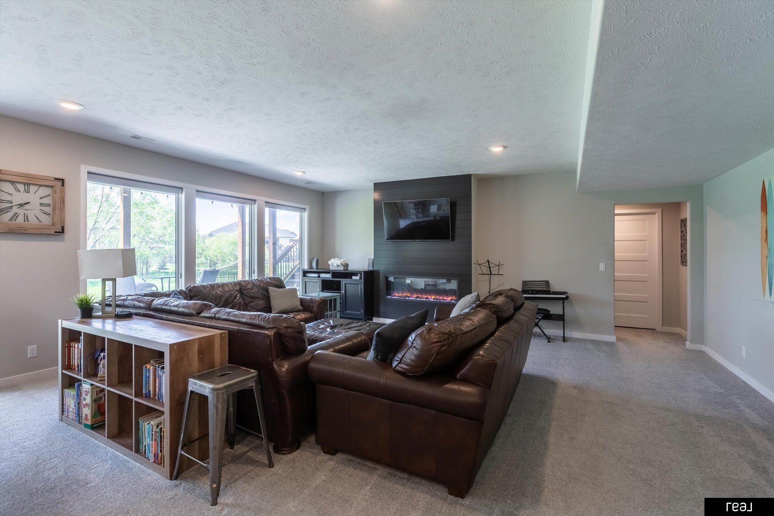 18332 Cheyenne Road, Omaha, Nebraska image 35
