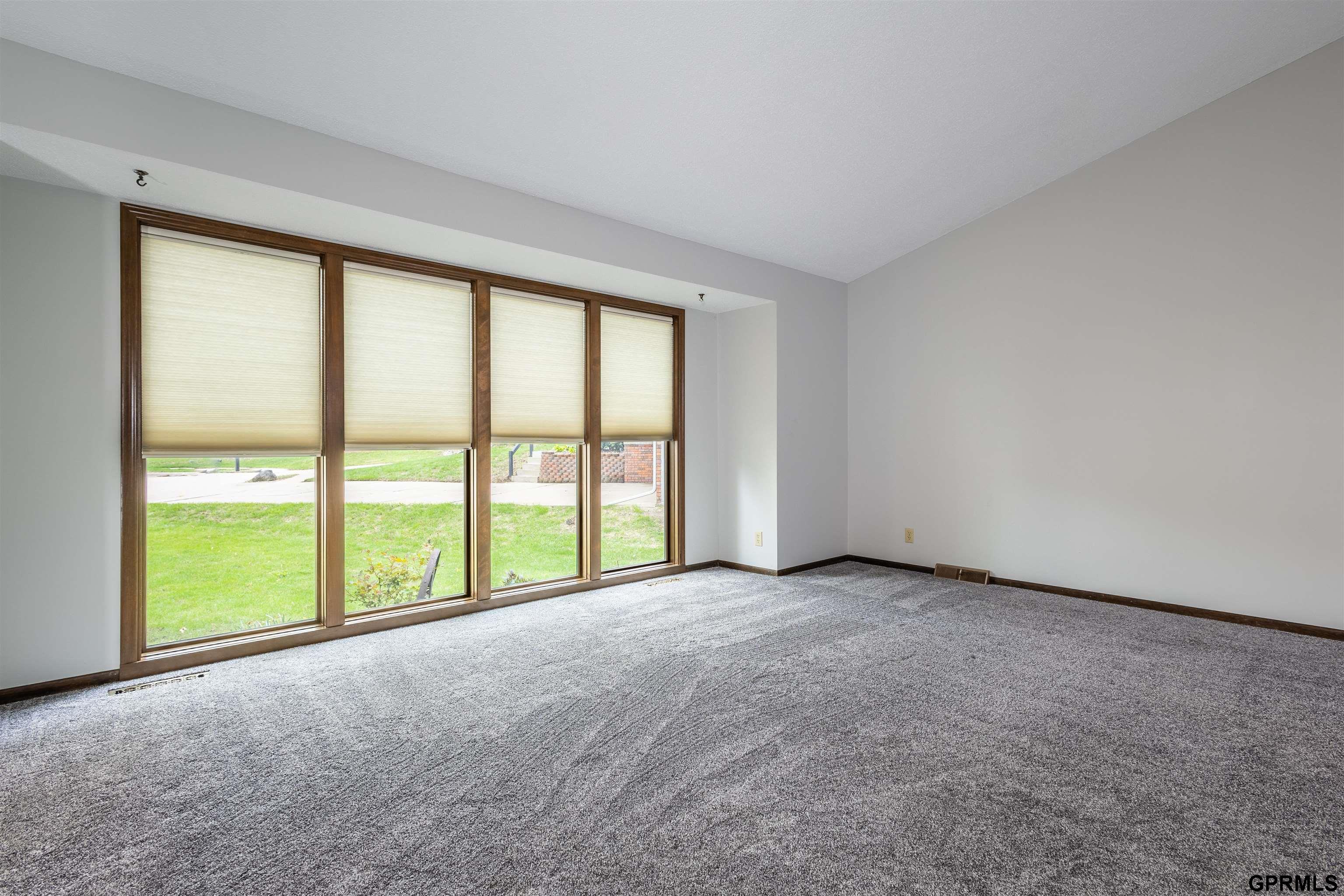 608 S 151st Circle, Omaha, Nebraska image 6