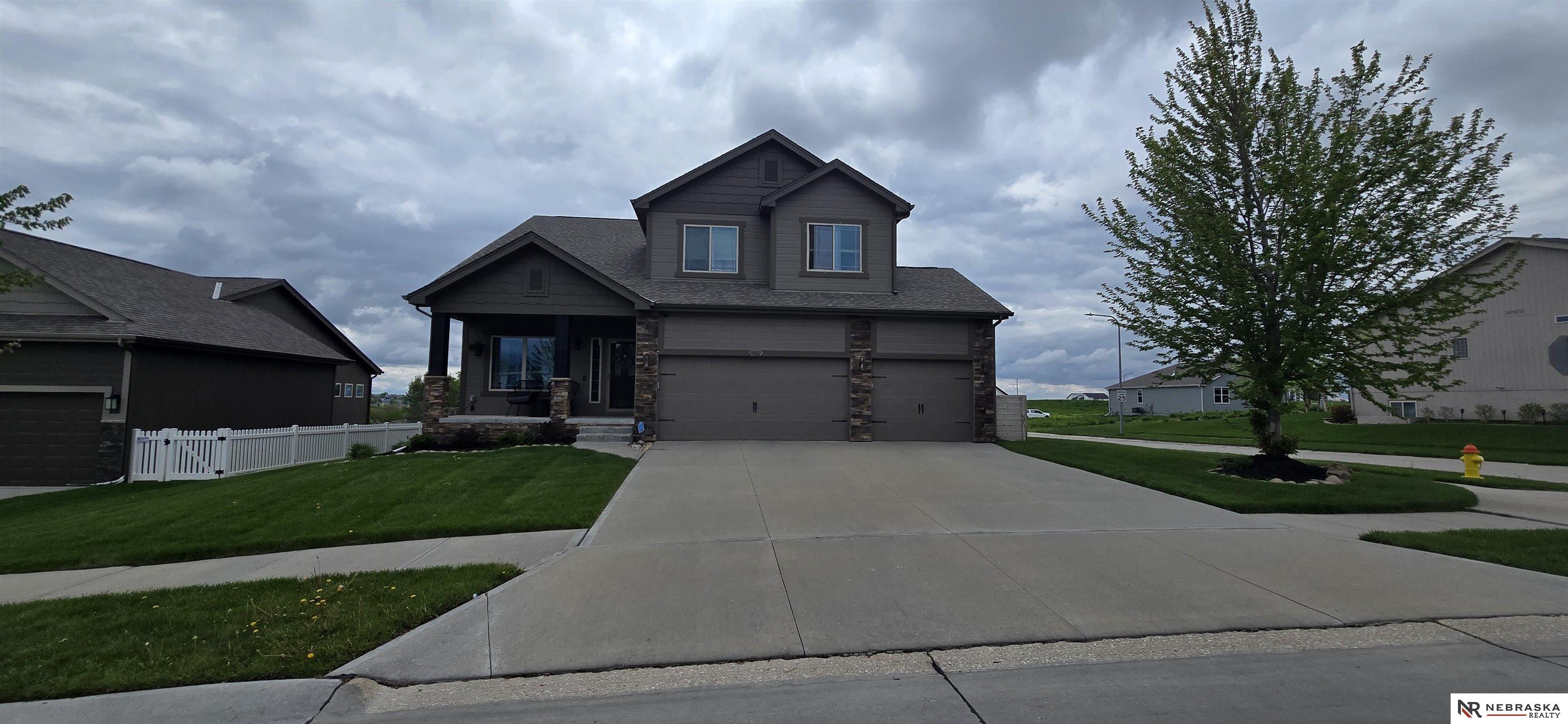 19811 L Street, Omaha