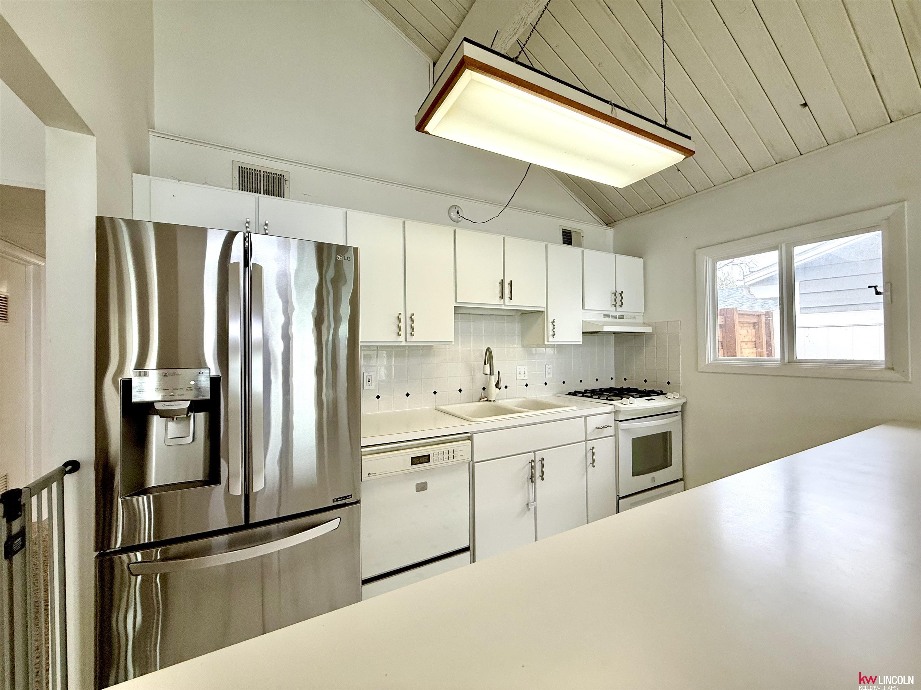 900 Lakeshore Drive, Lincoln, Nebraska image 22
