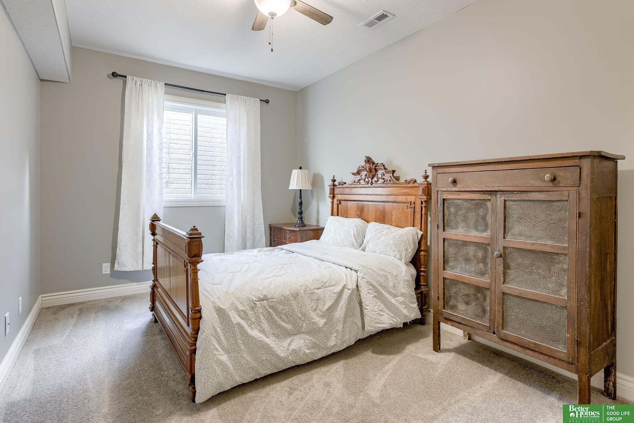 12622 S 73rd Street, Papillion, Nebraska image 32