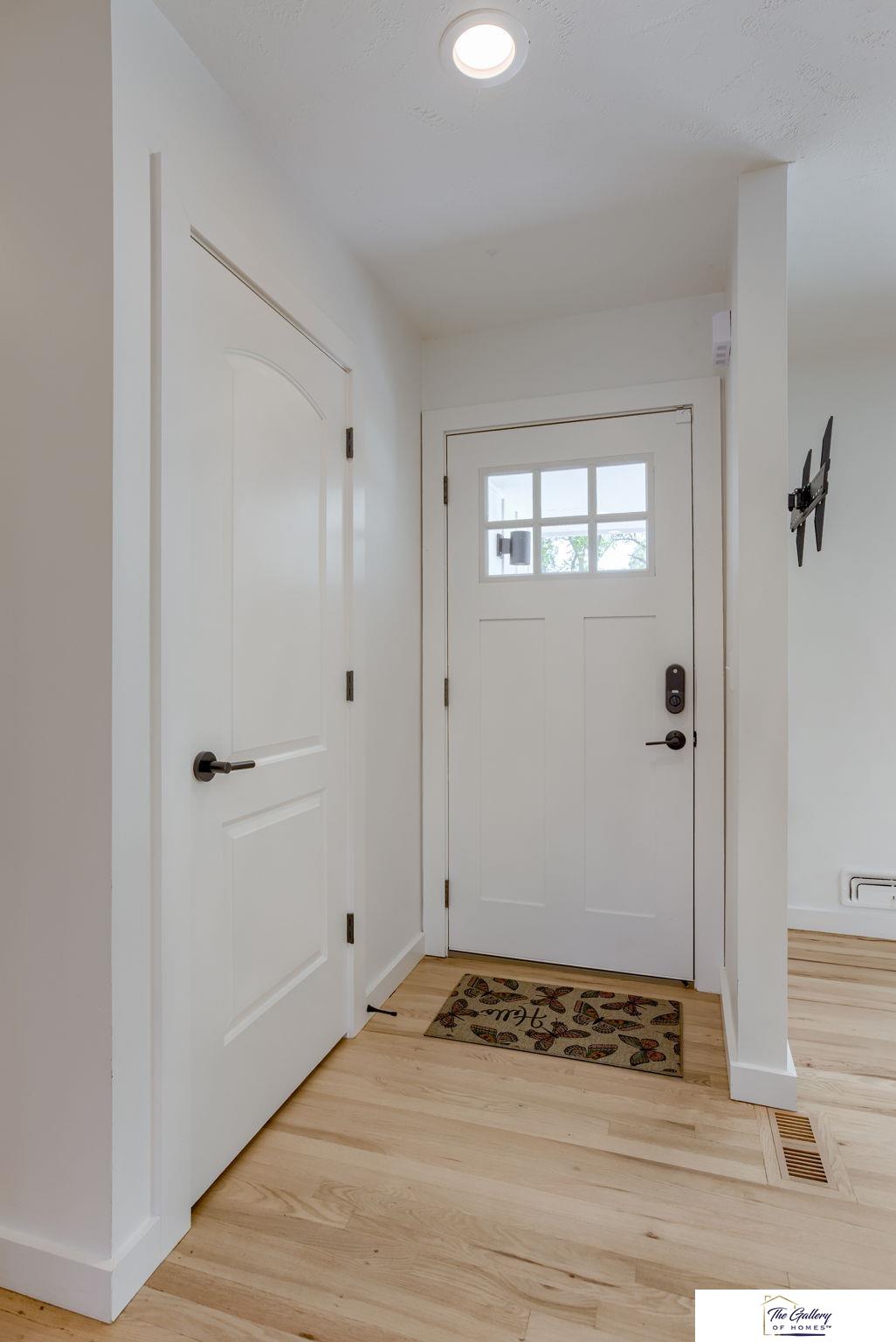 7633 Windsor Drive, Omaha, Nebraska image 3