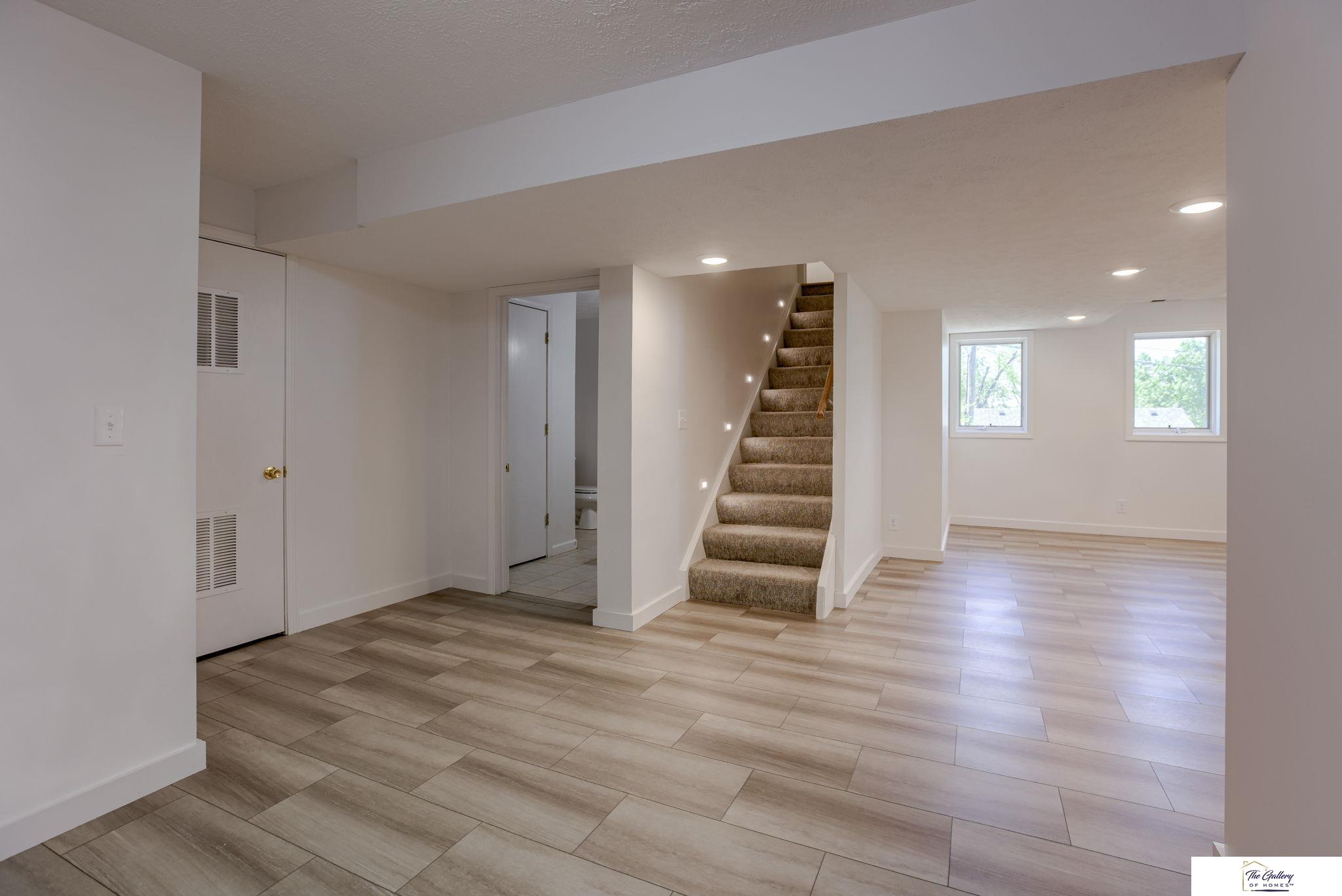7633 Windsor Drive, Omaha, Nebraska image 22