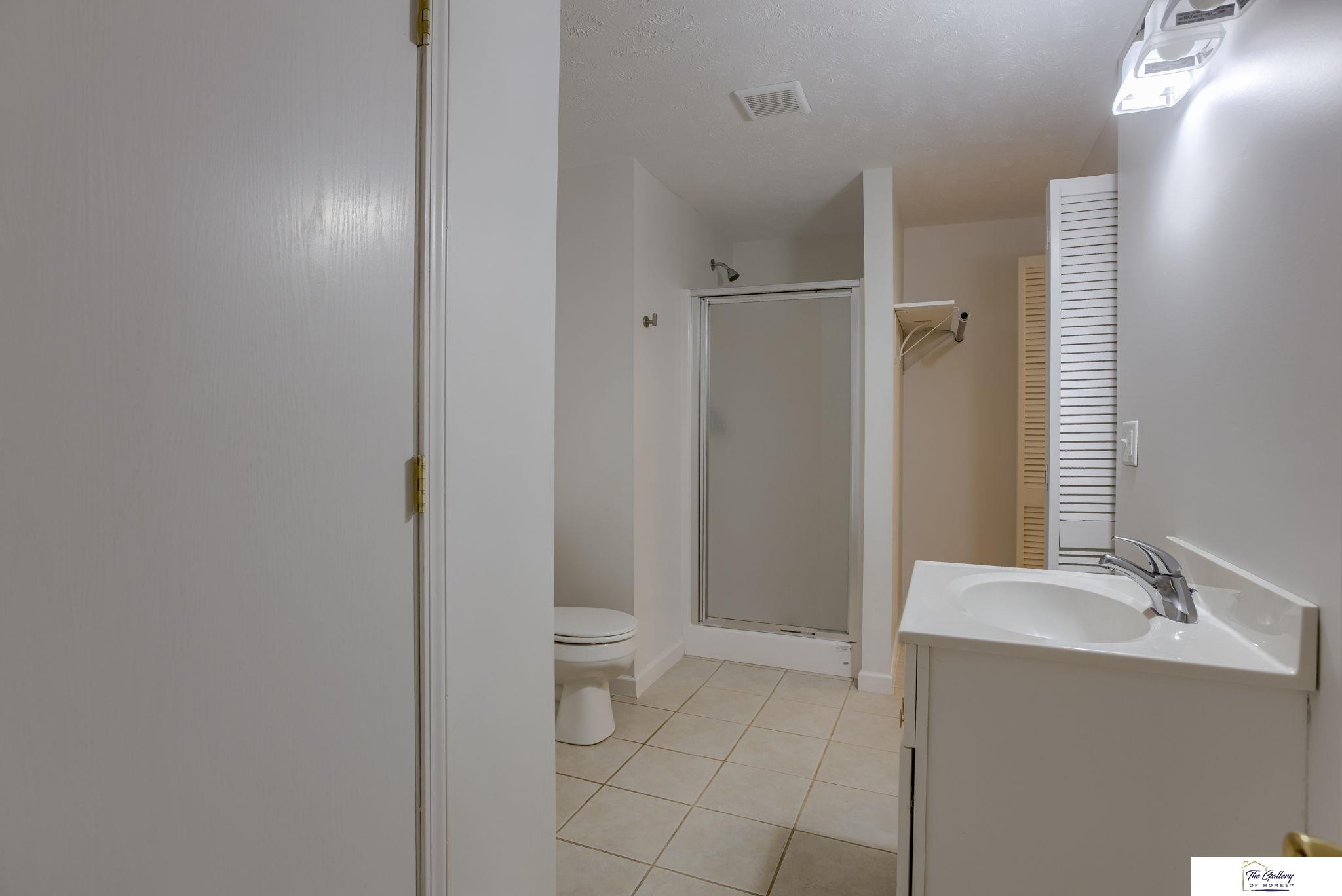 7633 Windsor Drive, Omaha, Nebraska image 28