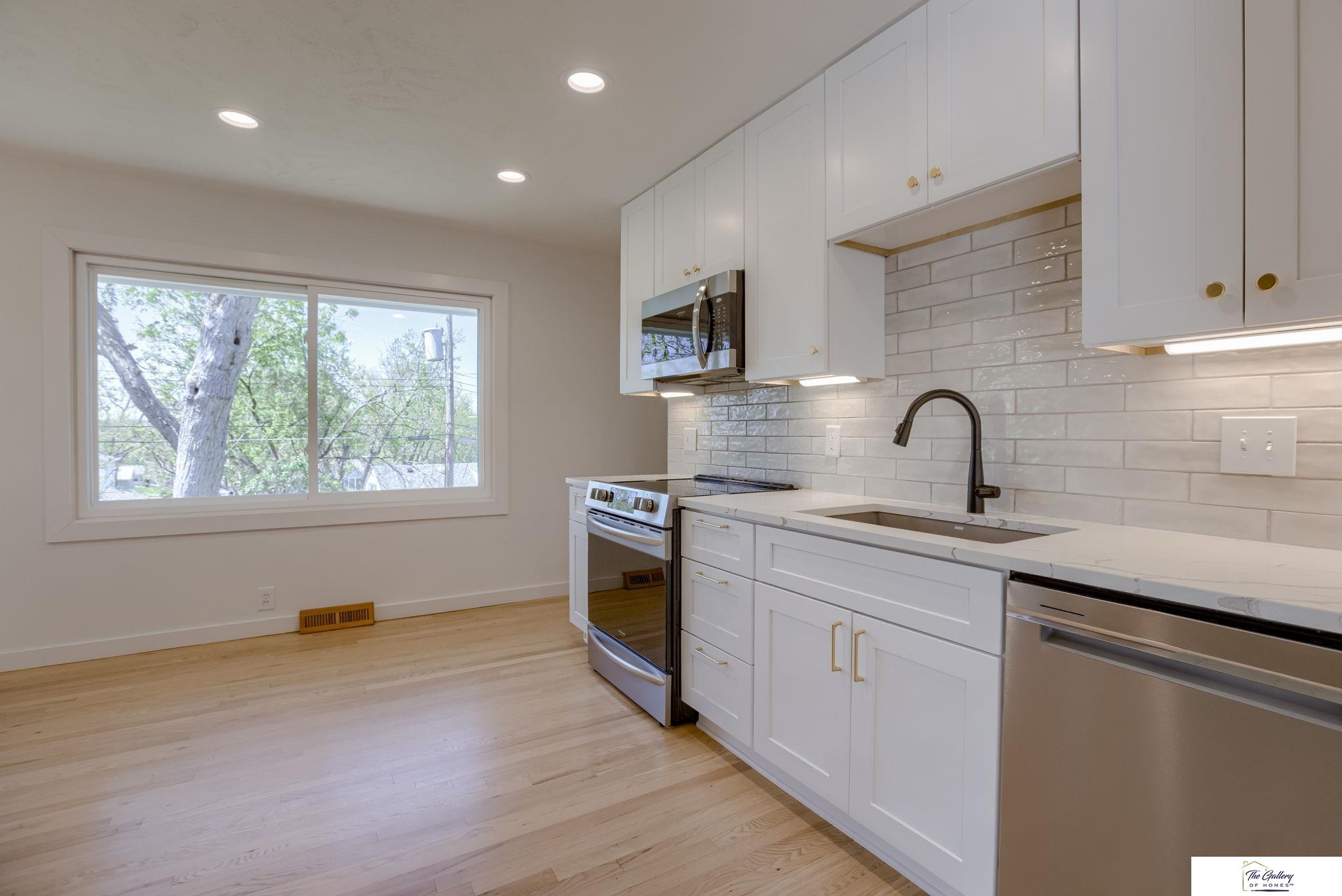 7633 Windsor Drive, Omaha, Nebraska image 10
