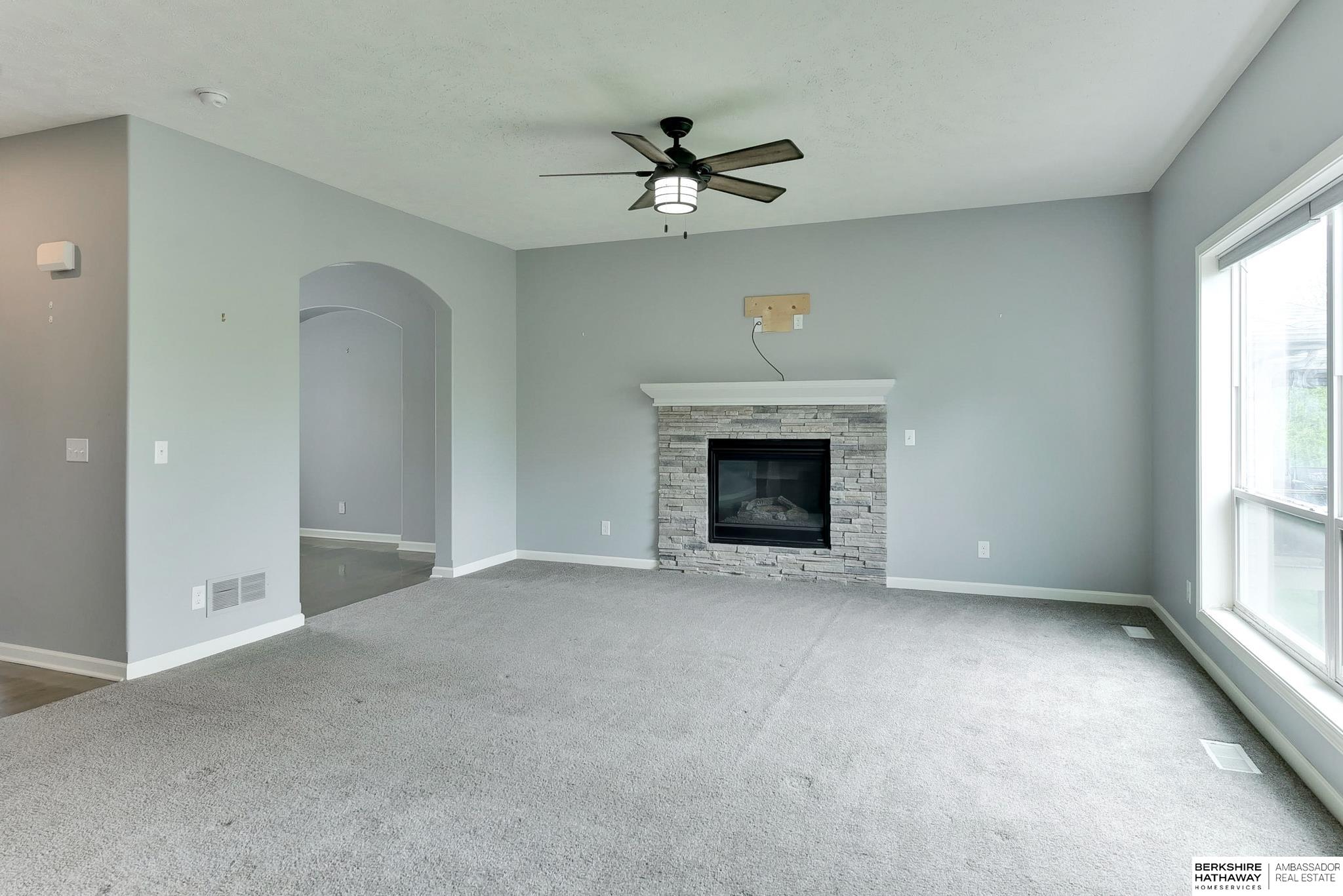 18425 Harney Street, Elkhorn, Nebraska image 12