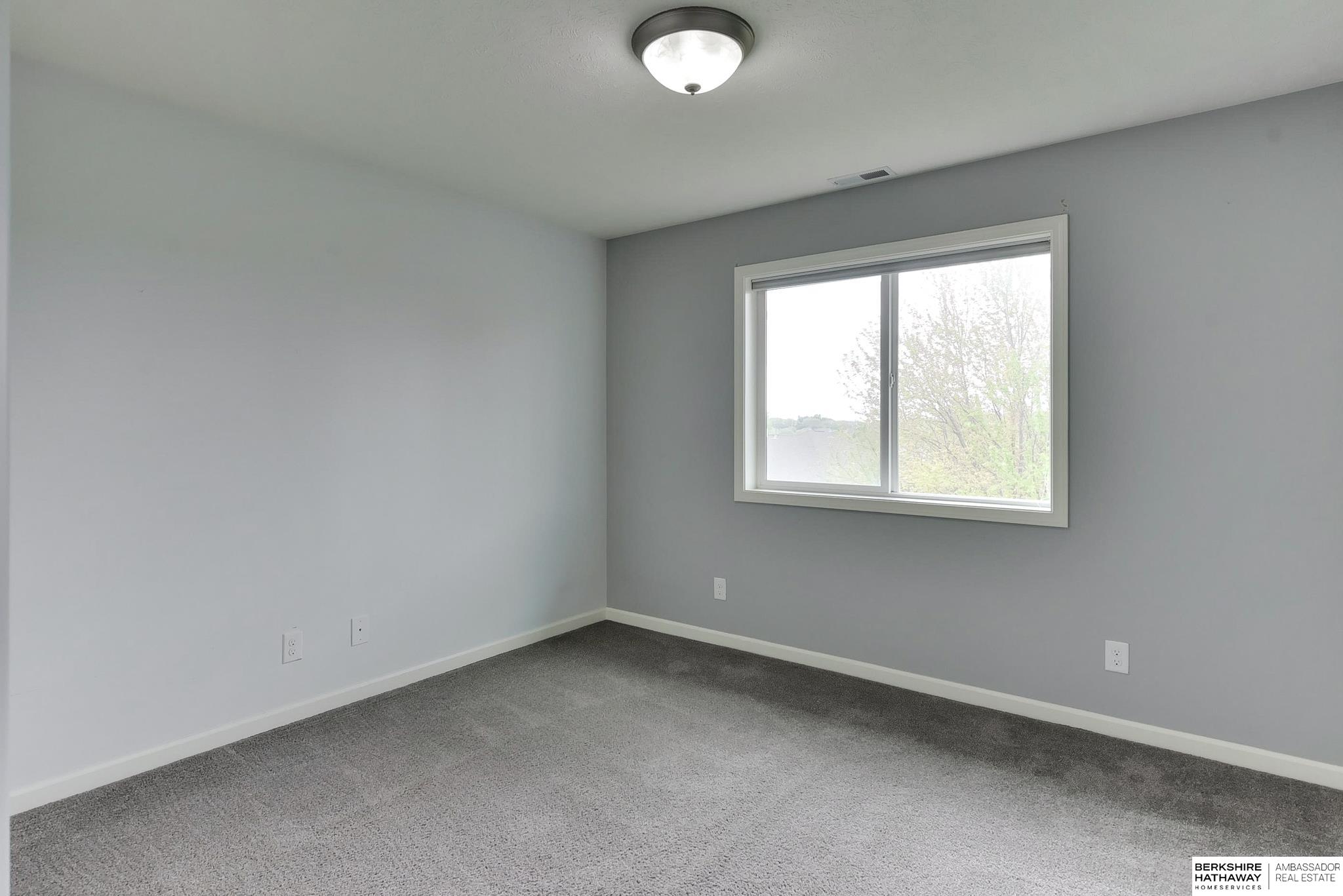 18425 Harney Street, Elkhorn, Nebraska image 30