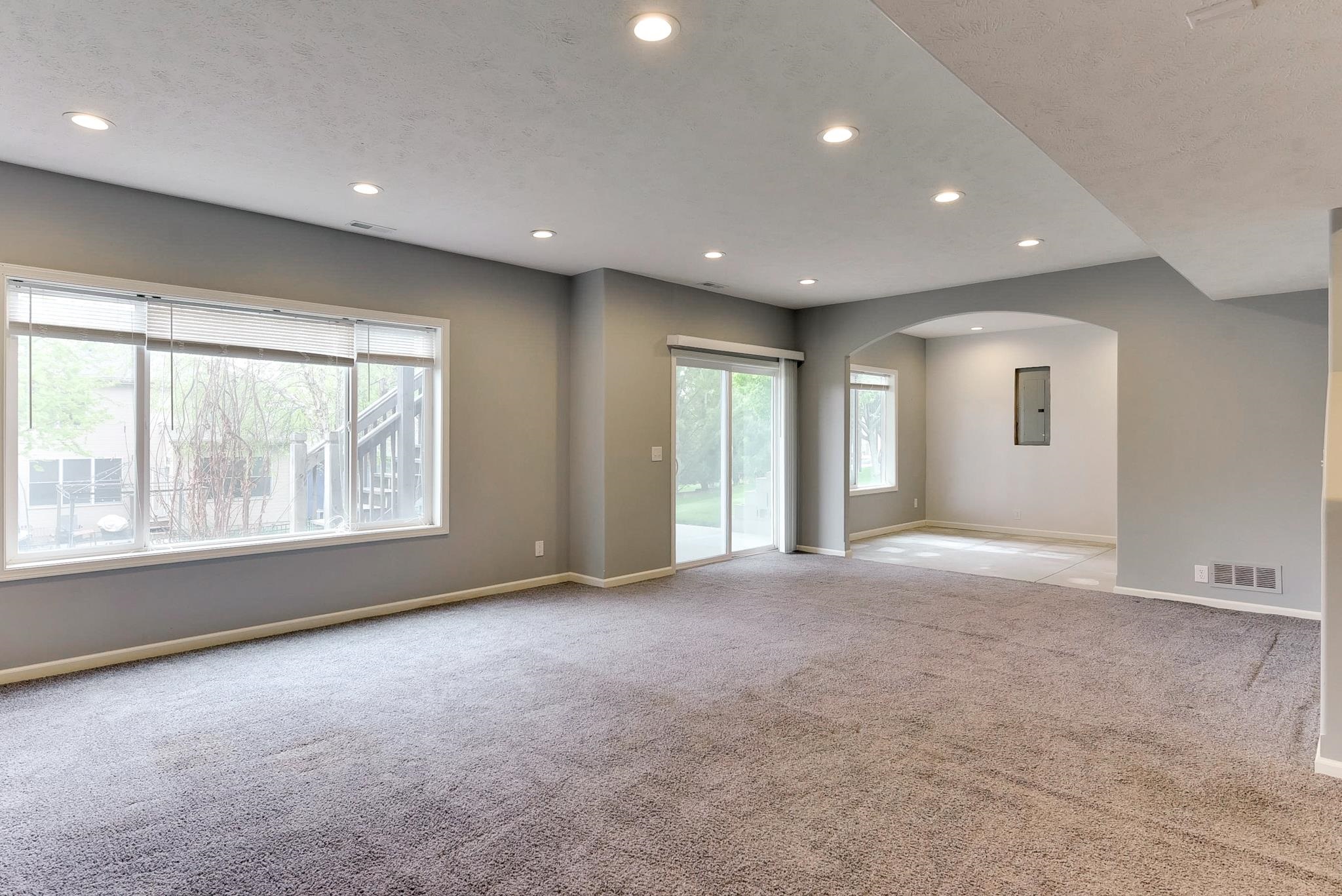 18425 Harney Street, Elkhorn, Nebraska image 45