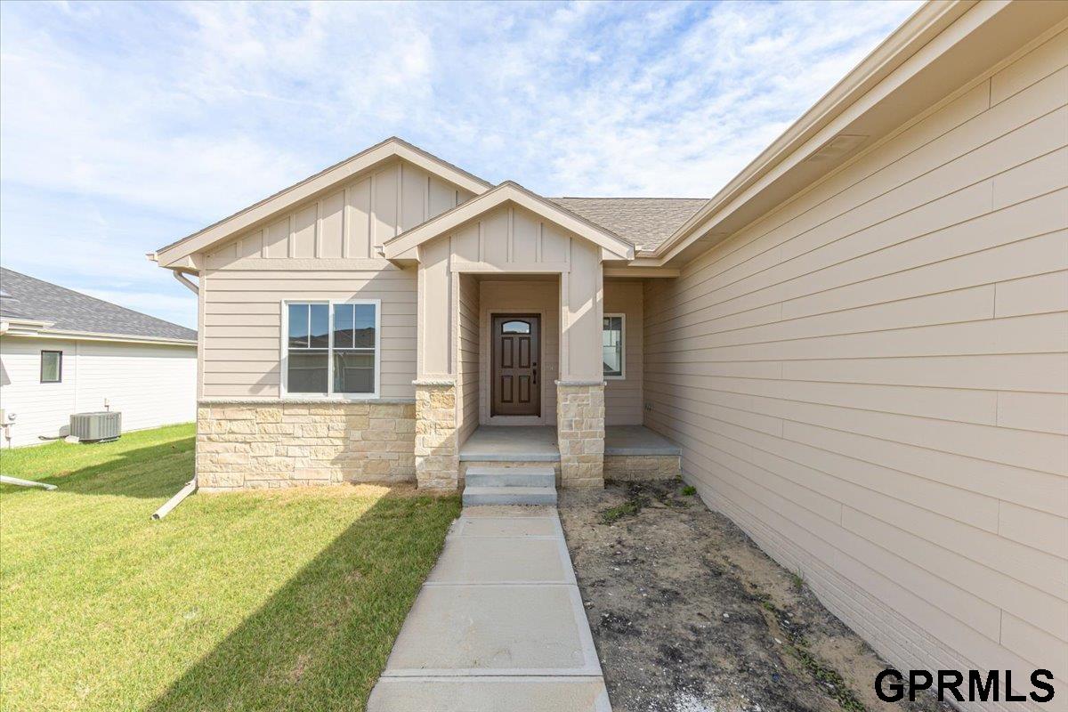 21120 Jessie Avenue, Elkhorn, Nebraska image 3