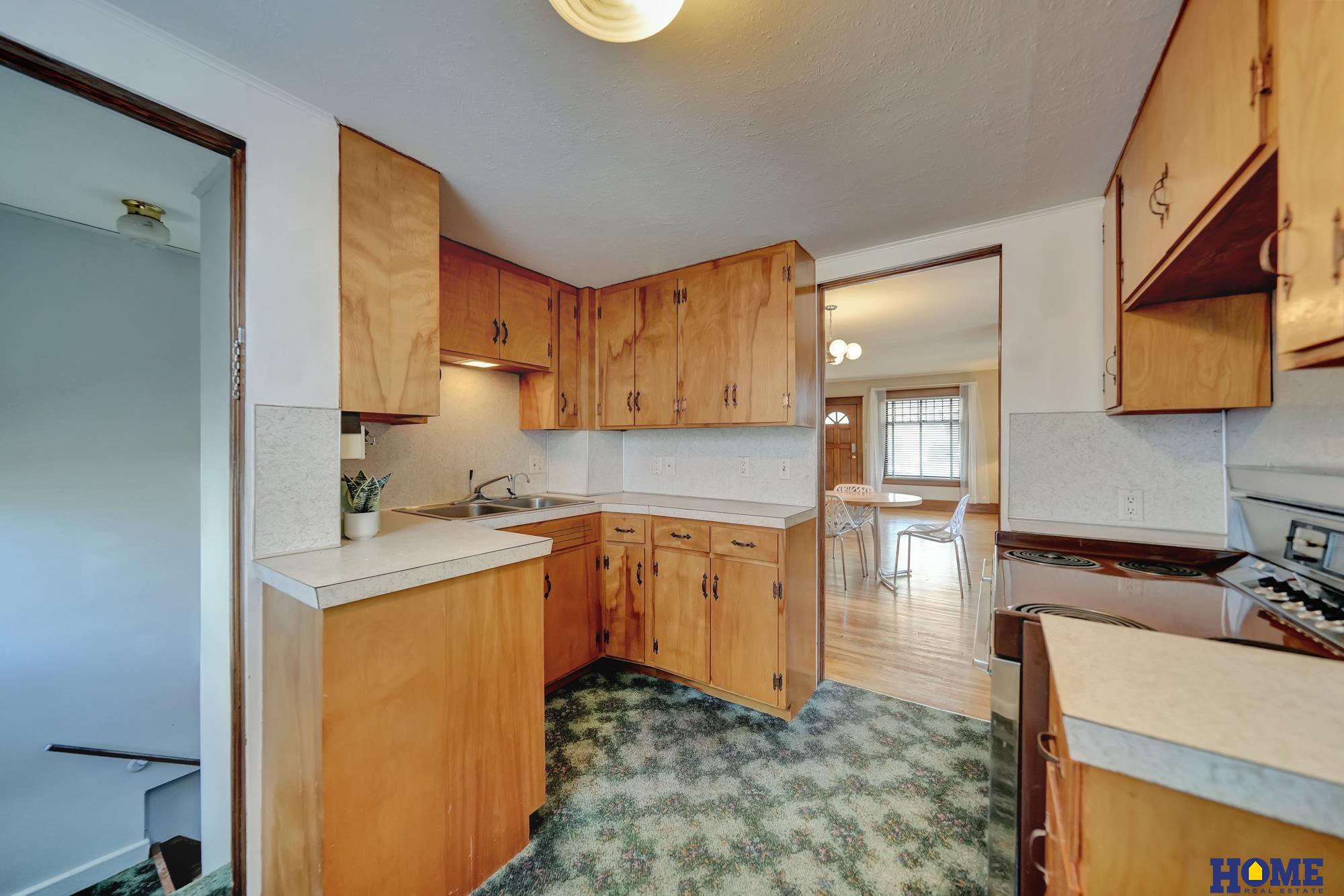 2756 F Street, Lincoln, Nebraska image 35
