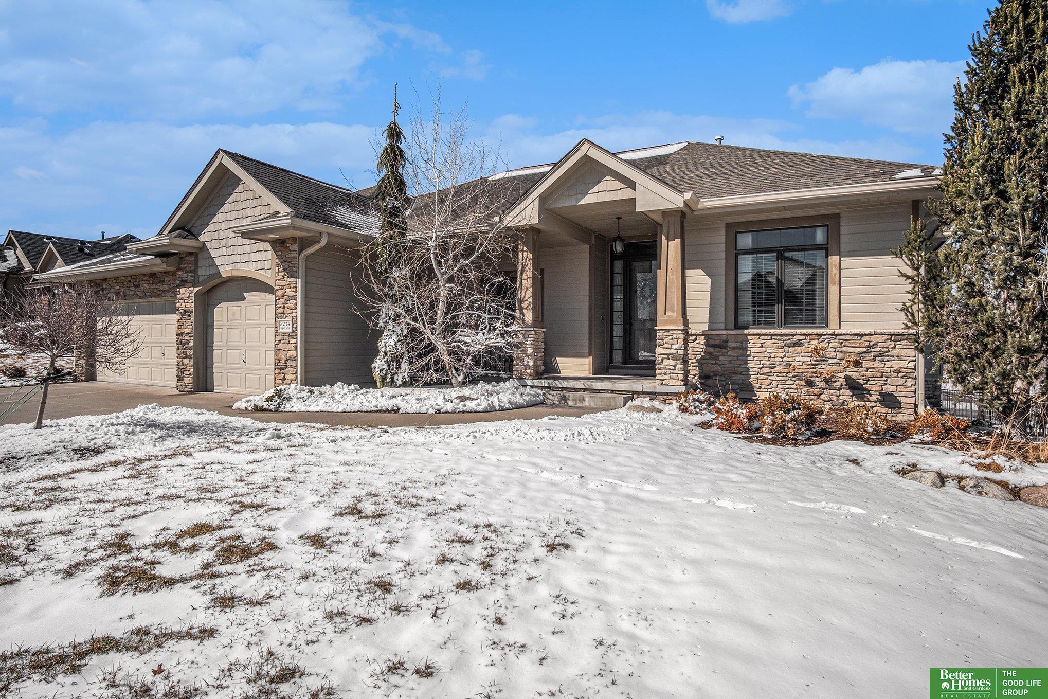 8214 Legacy Street, Papillion, Nebraska image 2
