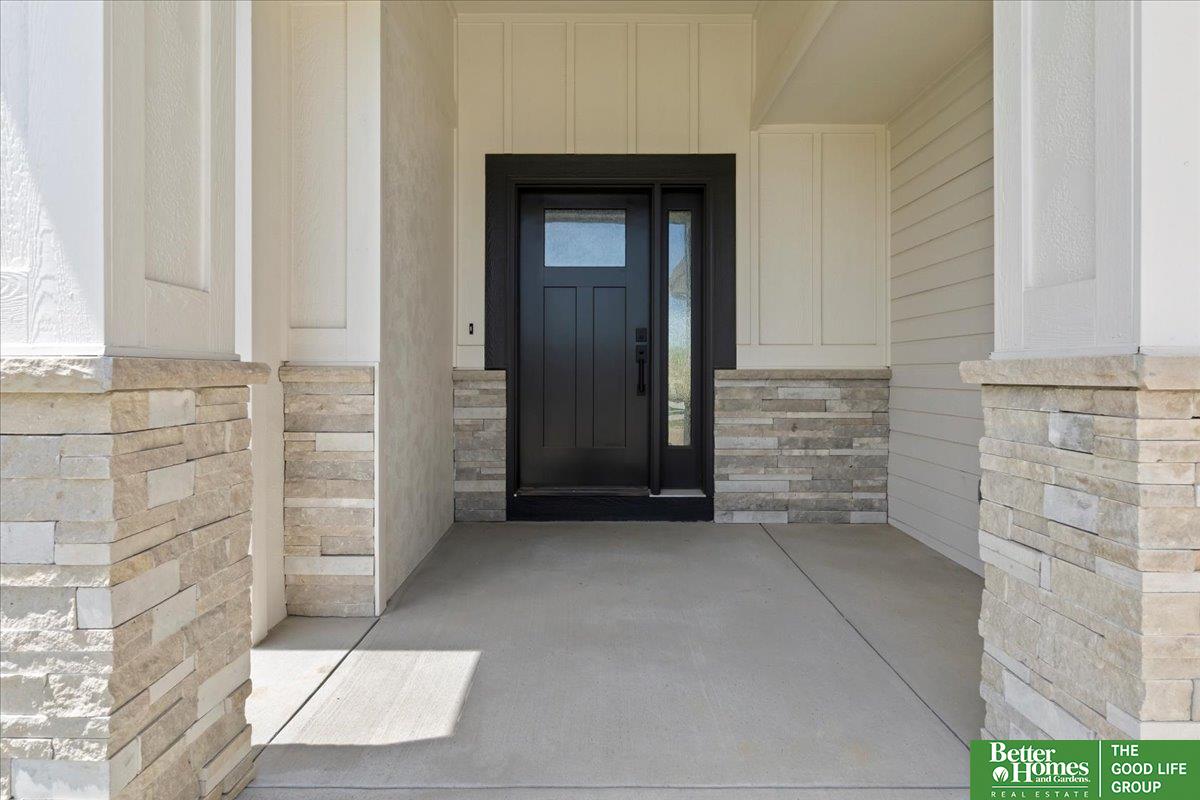 4530 S 203rd Street, Omaha, Nebraska image 4