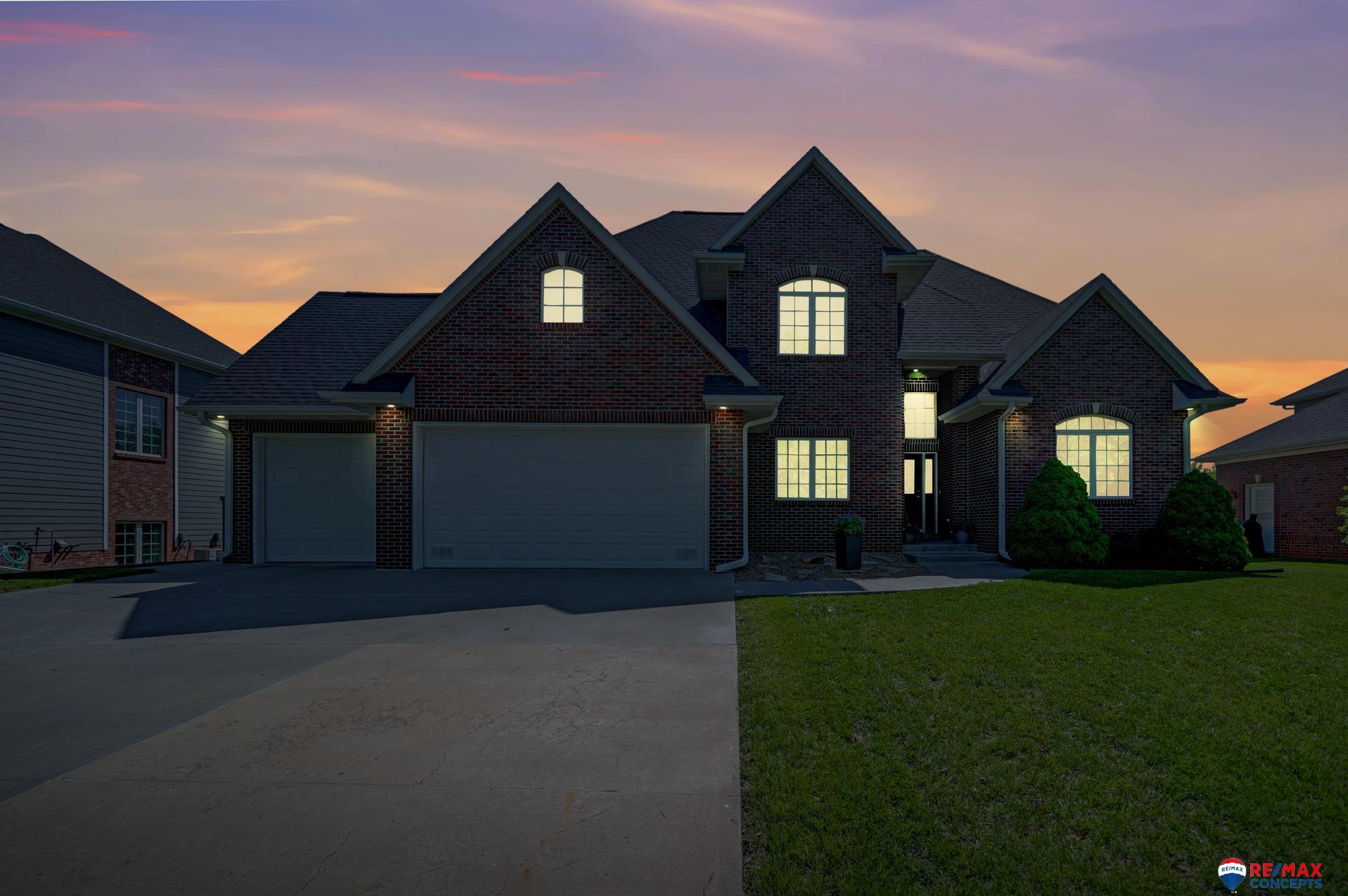 6724 S Ridge Drive, Lincoln, Nebraska image 2
