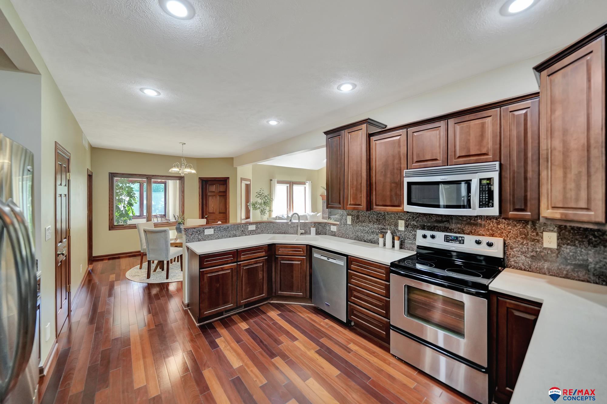 6724 S Ridge Drive, Lincoln, Nebraska image 27