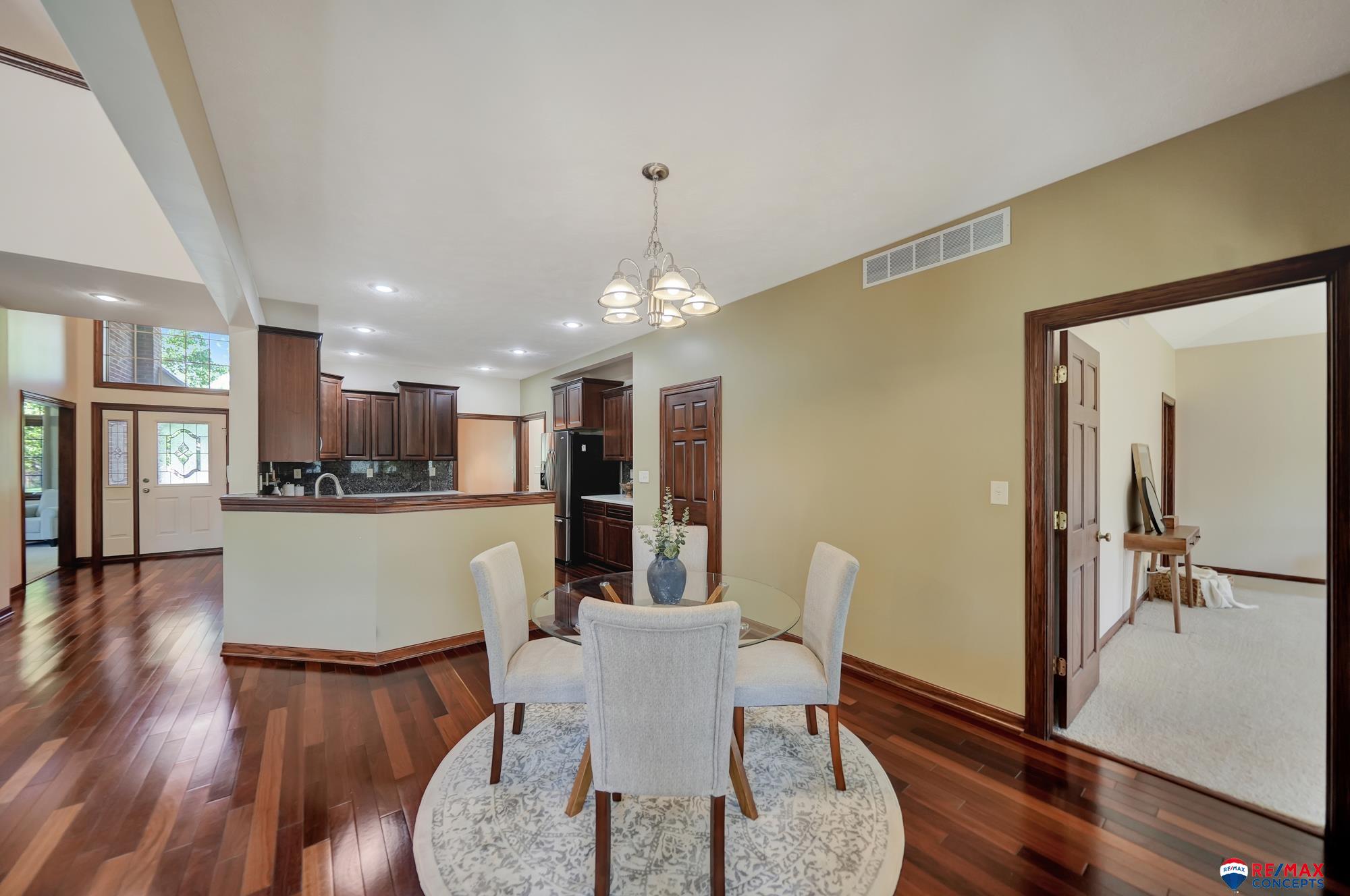 6724 S Ridge Drive, Lincoln, Nebraska image 35