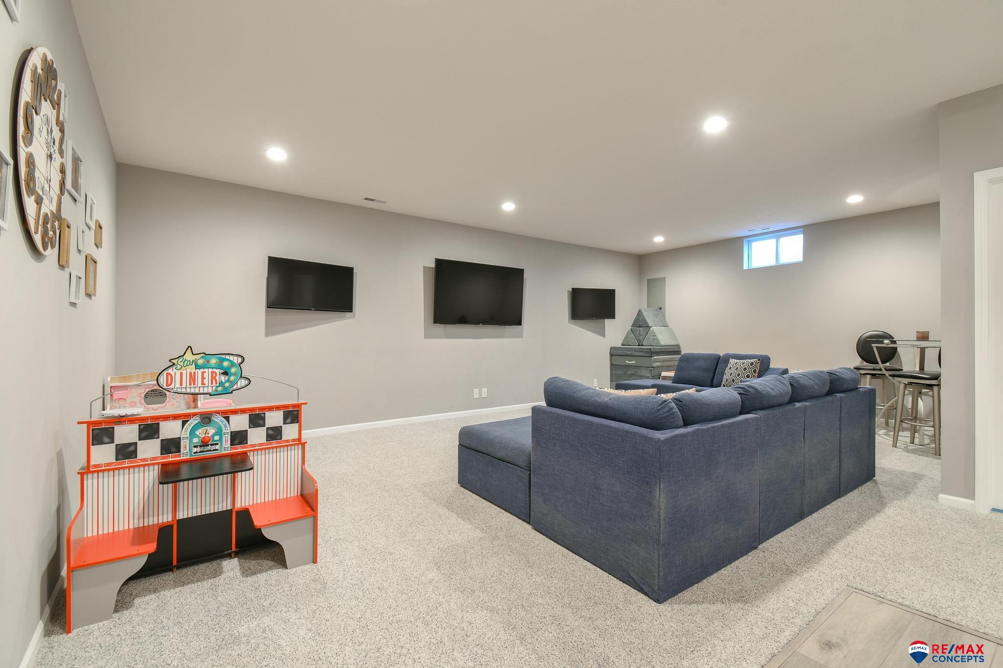 6325 Nashway Circle, Lincoln, Nebraska image 35