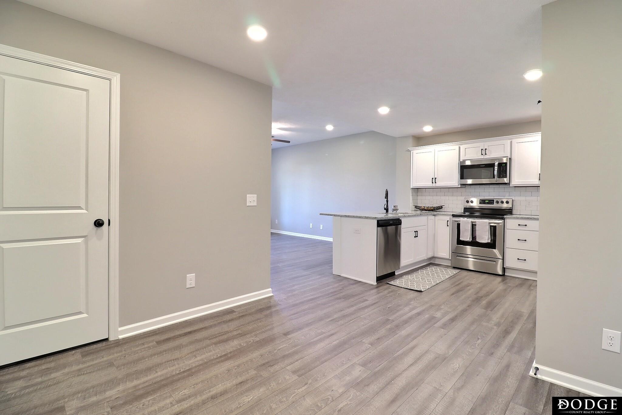 2215 N Aaron Way, Fremont, Nebraska image 9