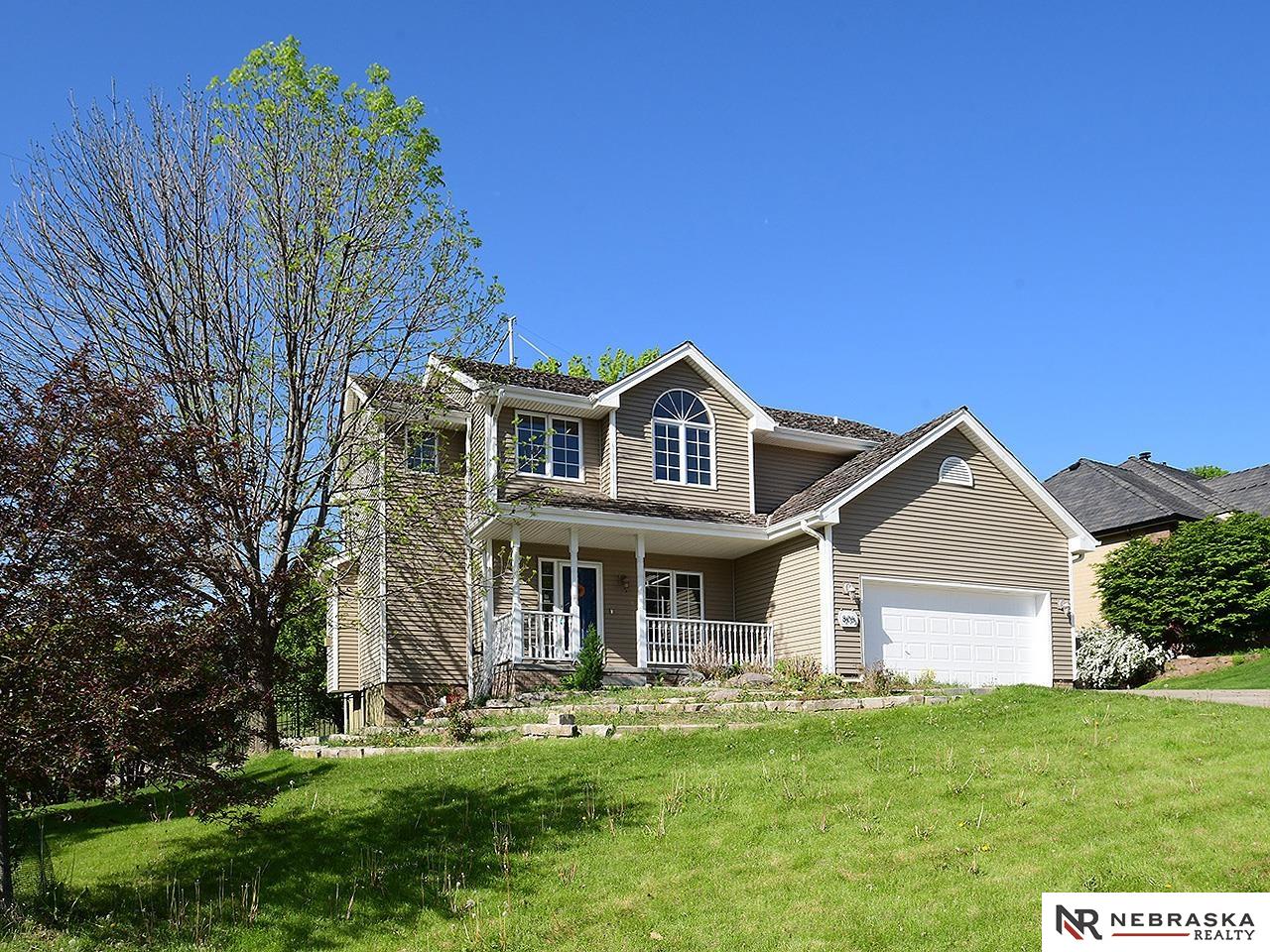 805 W Centennial Road, Papillion, Nebraska image 2