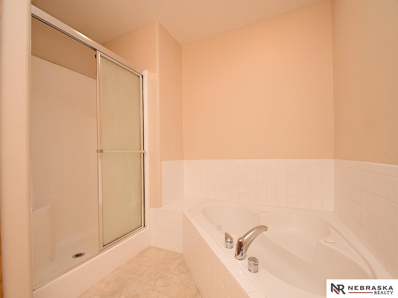 805 W Centennial Road, Papillion, Nebraska image 26