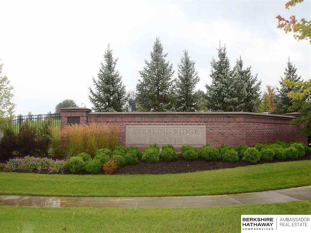 1722 S 129 Plaza Circle, Omaha, Nebraska image 1
