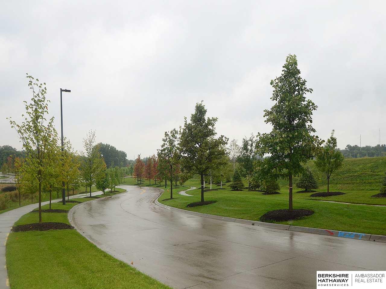 12814 Woolworth Avenue, Omaha, Nebraska image 8