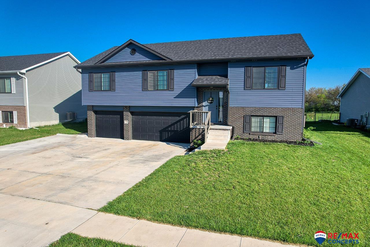 1332 Olivia Drive, Eagle, Nebraska image 2