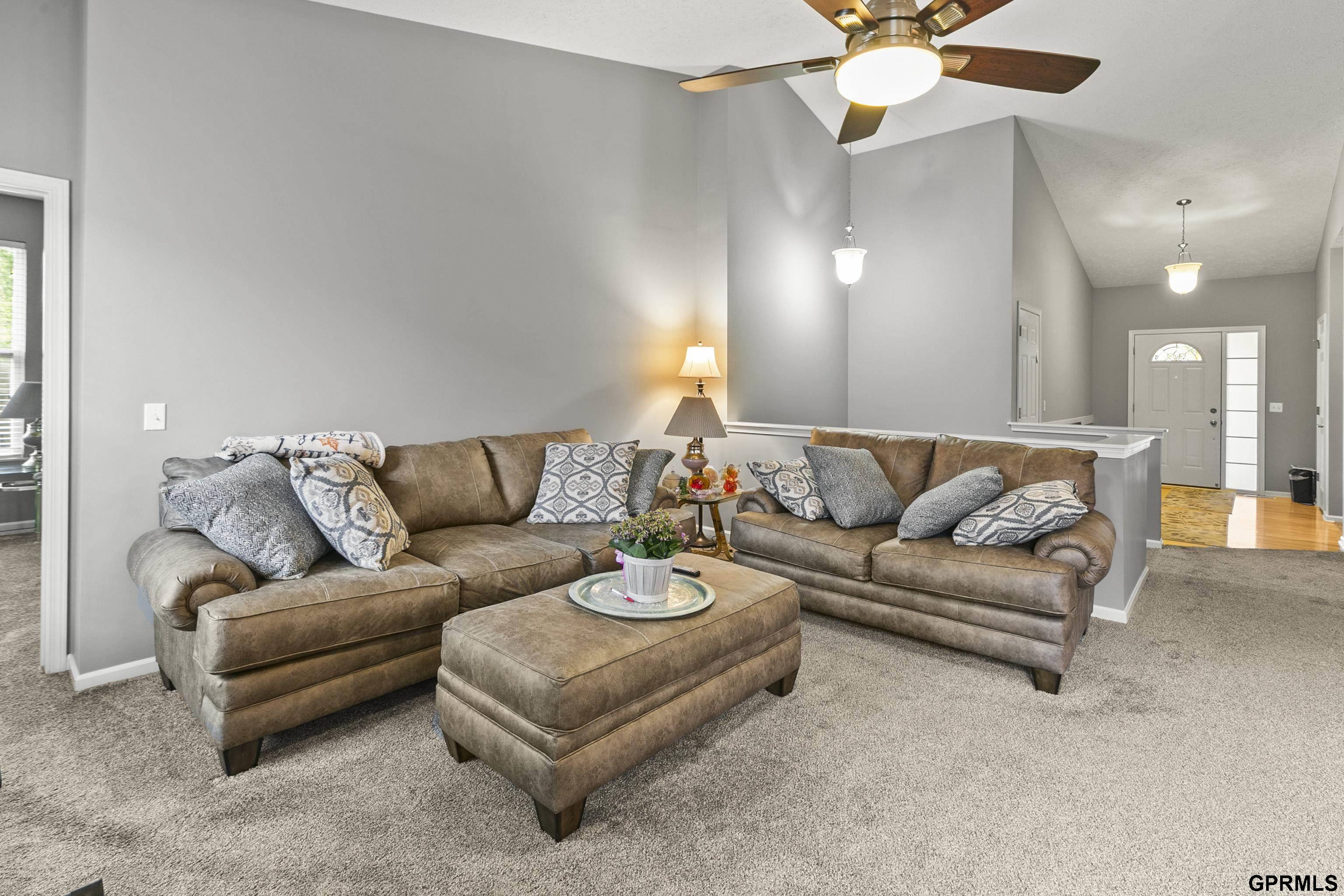 2502 Hummingbird Circle, Bellevue, Nebraska image 11