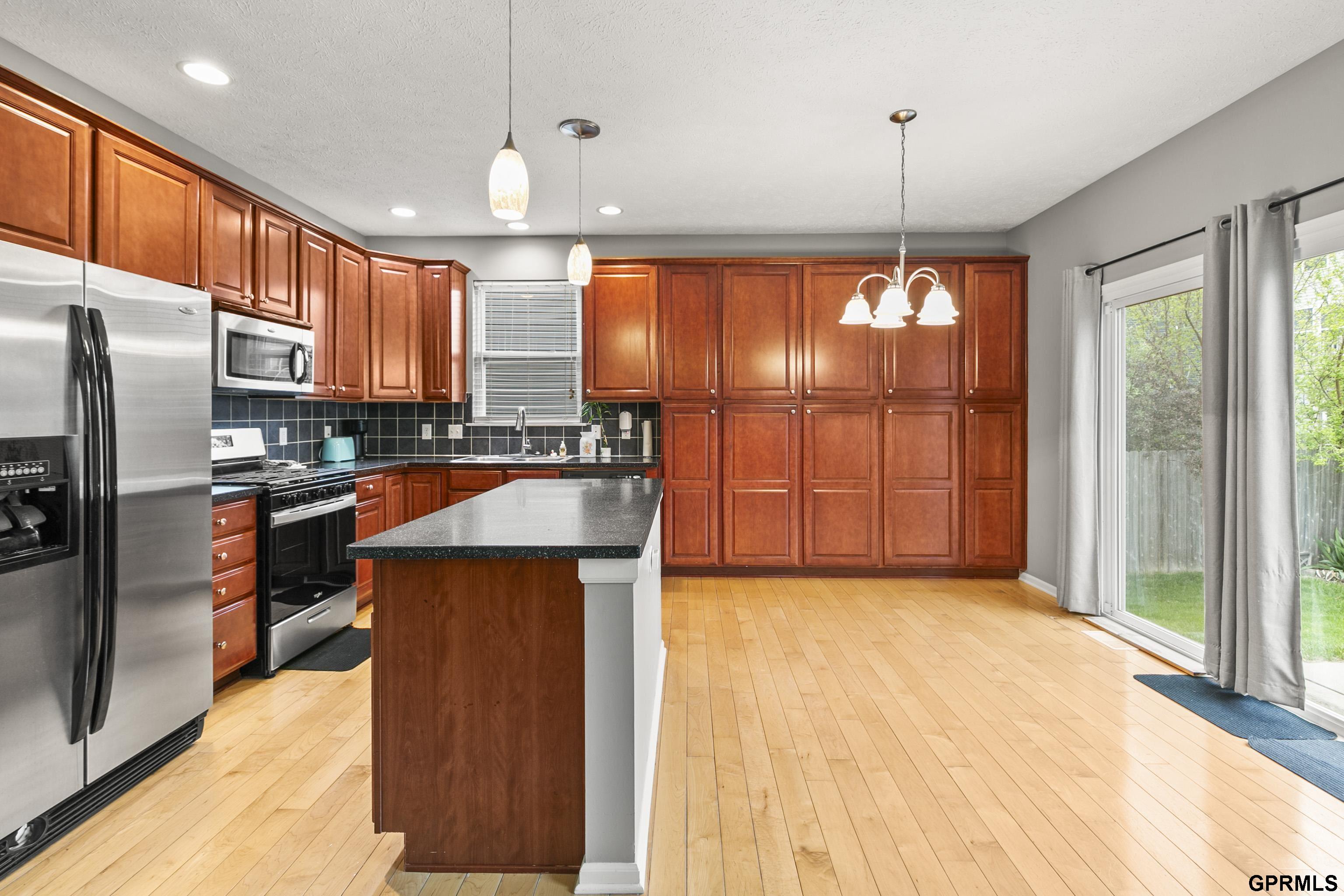 2502 Hummingbird Circle, Bellevue, Nebraska image 13