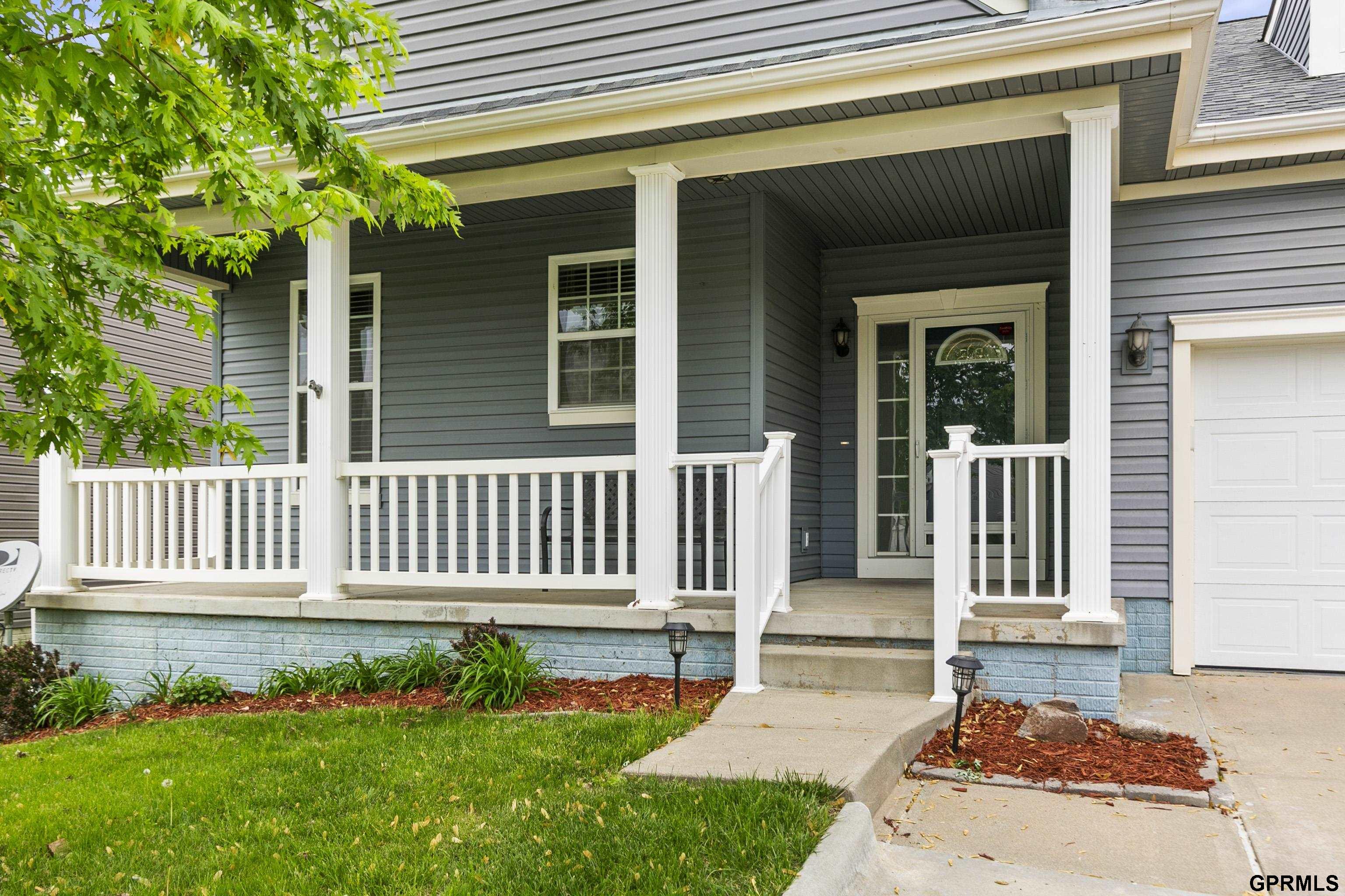2502 Hummingbird Circle, Bellevue, Nebraska image 3