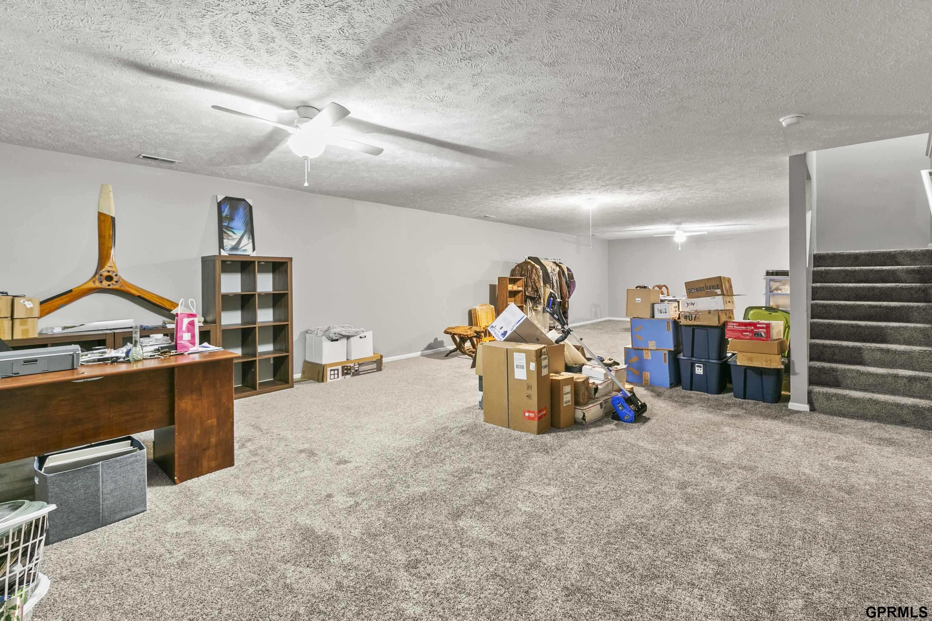 2502 Hummingbird Circle, Bellevue, Nebraska image 25