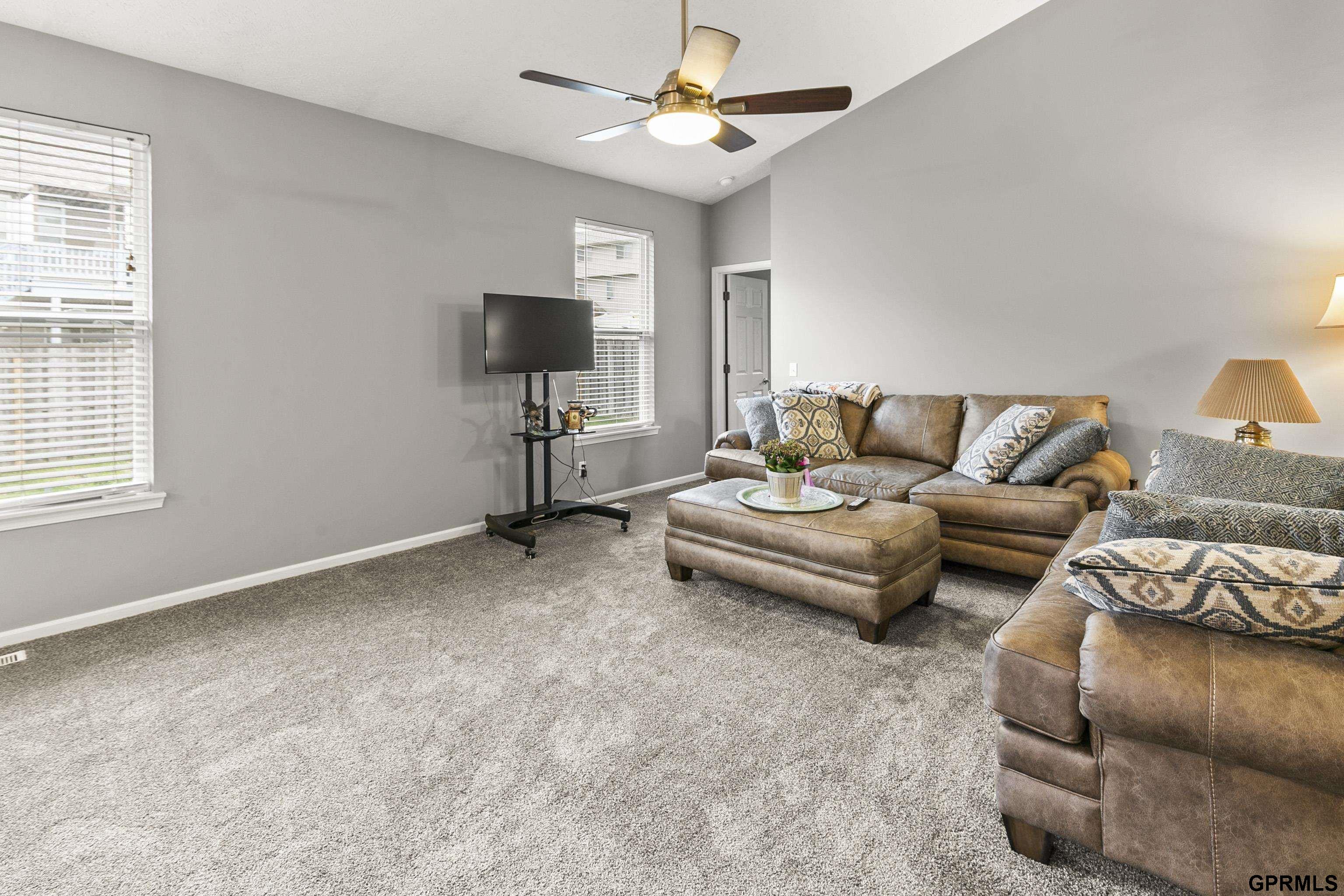 2502 Hummingbird Circle, Bellevue, Nebraska image 9