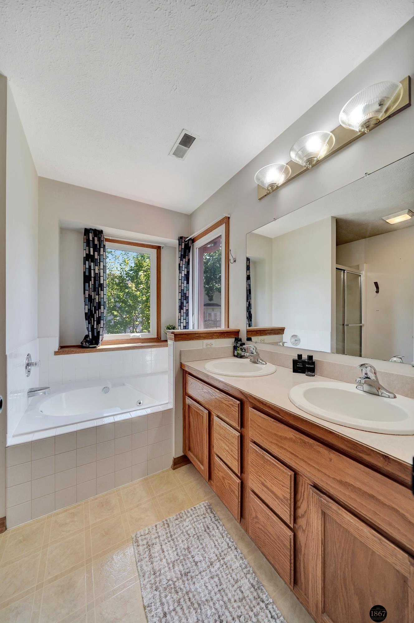 7233 Beaver Hollow