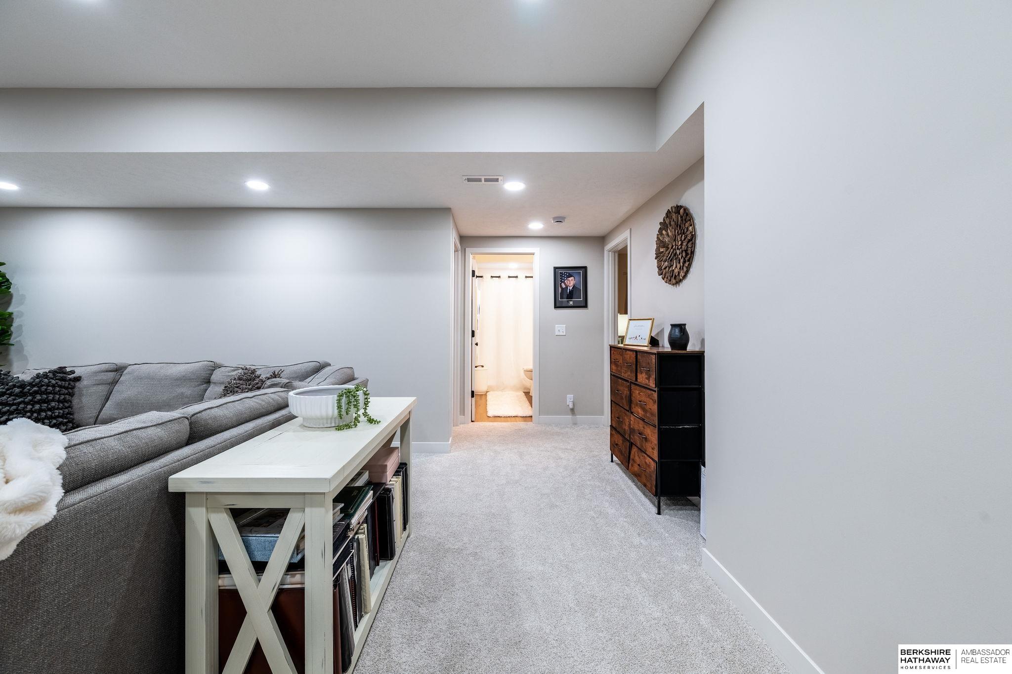 11651 Potter Street, Omaha, Nebraska image 40