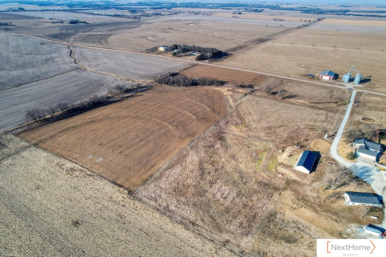 750 Bamboo Trail, Milford, Nebraska image 2