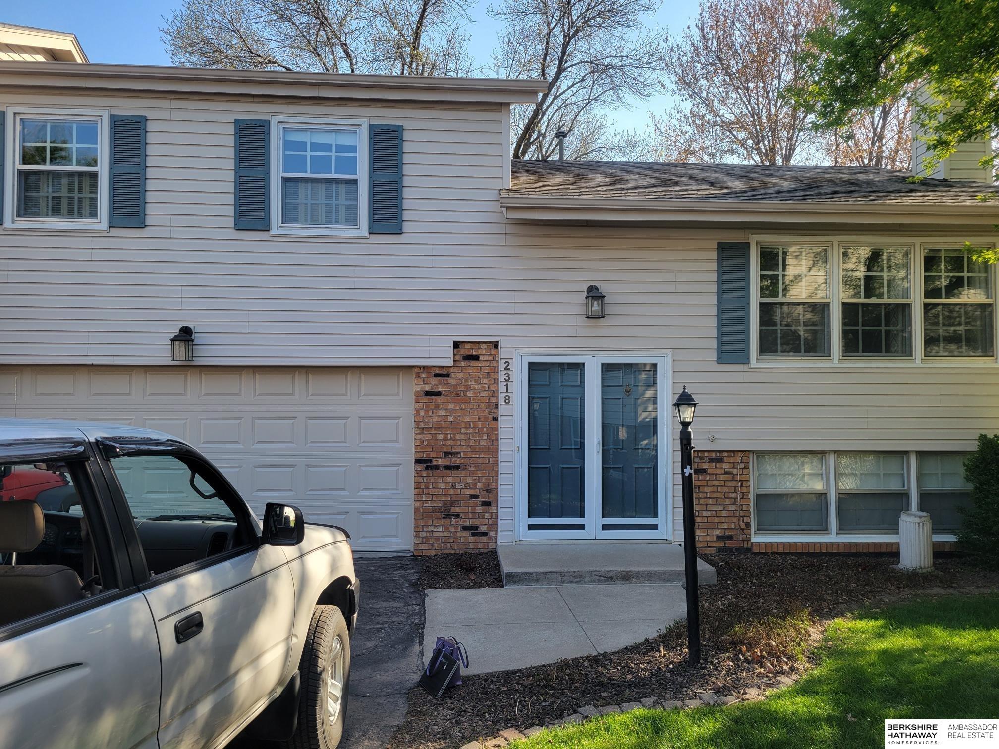 2318 S 119th Plaza, Omaha, Nebraska image 2
