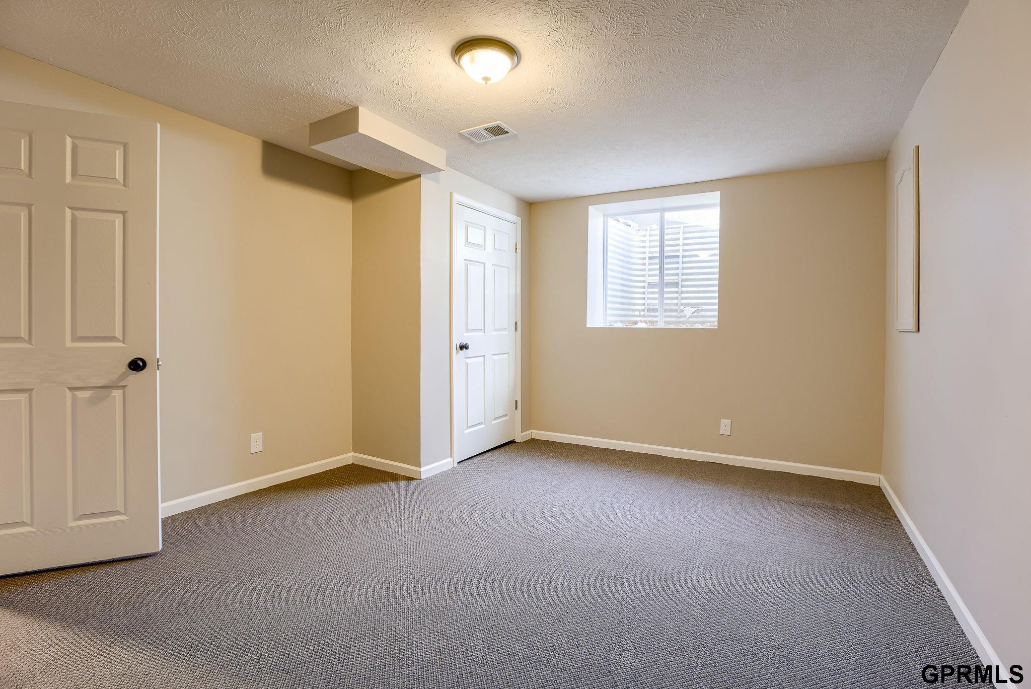 328 N 90 Street, Omaha, Nebraska image 20