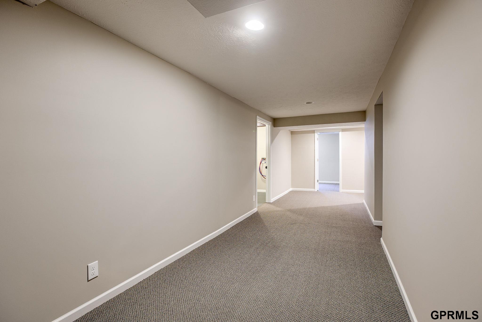 328 N 90 Street, Omaha, Nebraska image 22