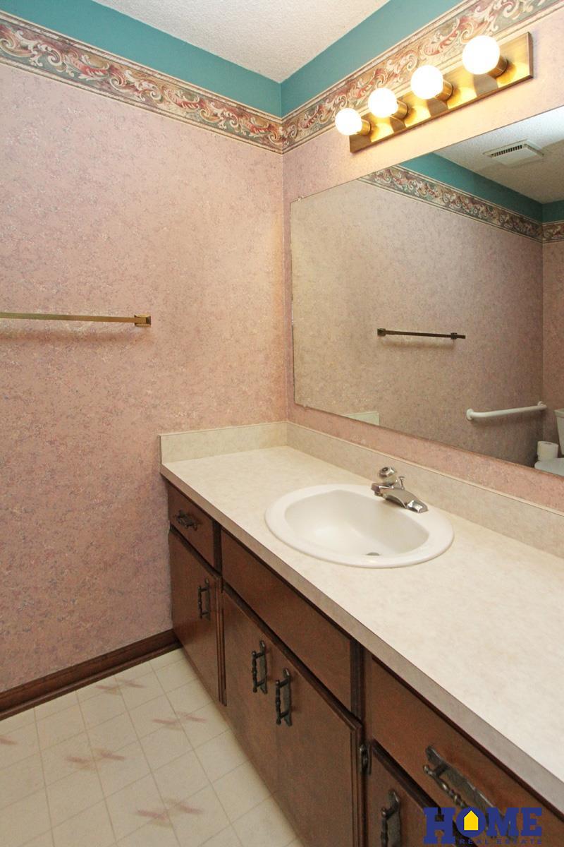 224 N 75th Court, Lincoln, Nebraska image 13