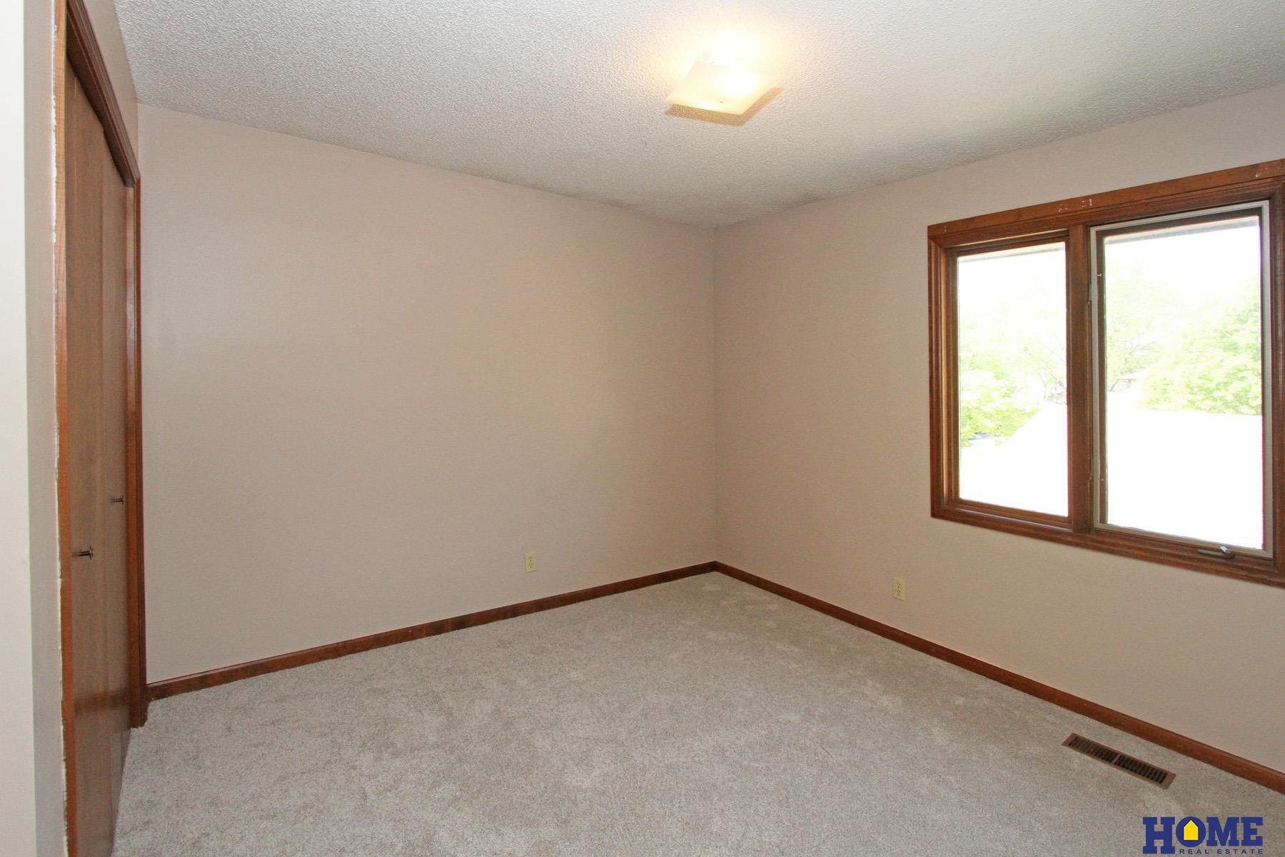 224 N 75th Court, Lincoln, Nebraska image 17