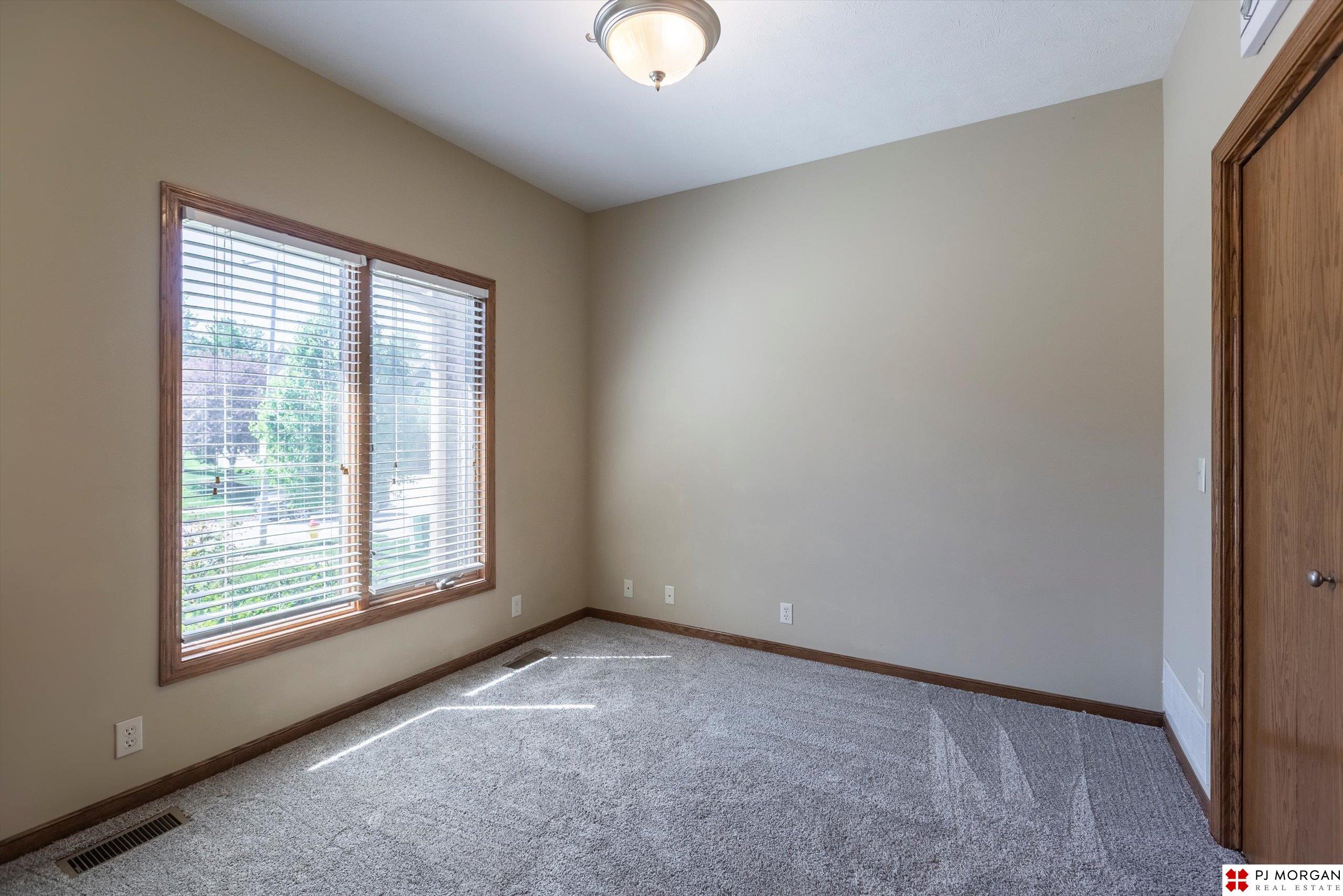 4902 Coffey Street, Bellevue, Nebraska image 23