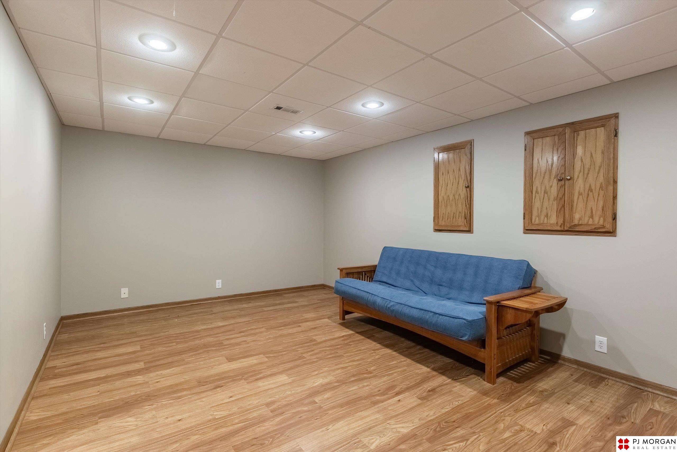 4902 Coffey Street, Bellevue, Nebraska image 32