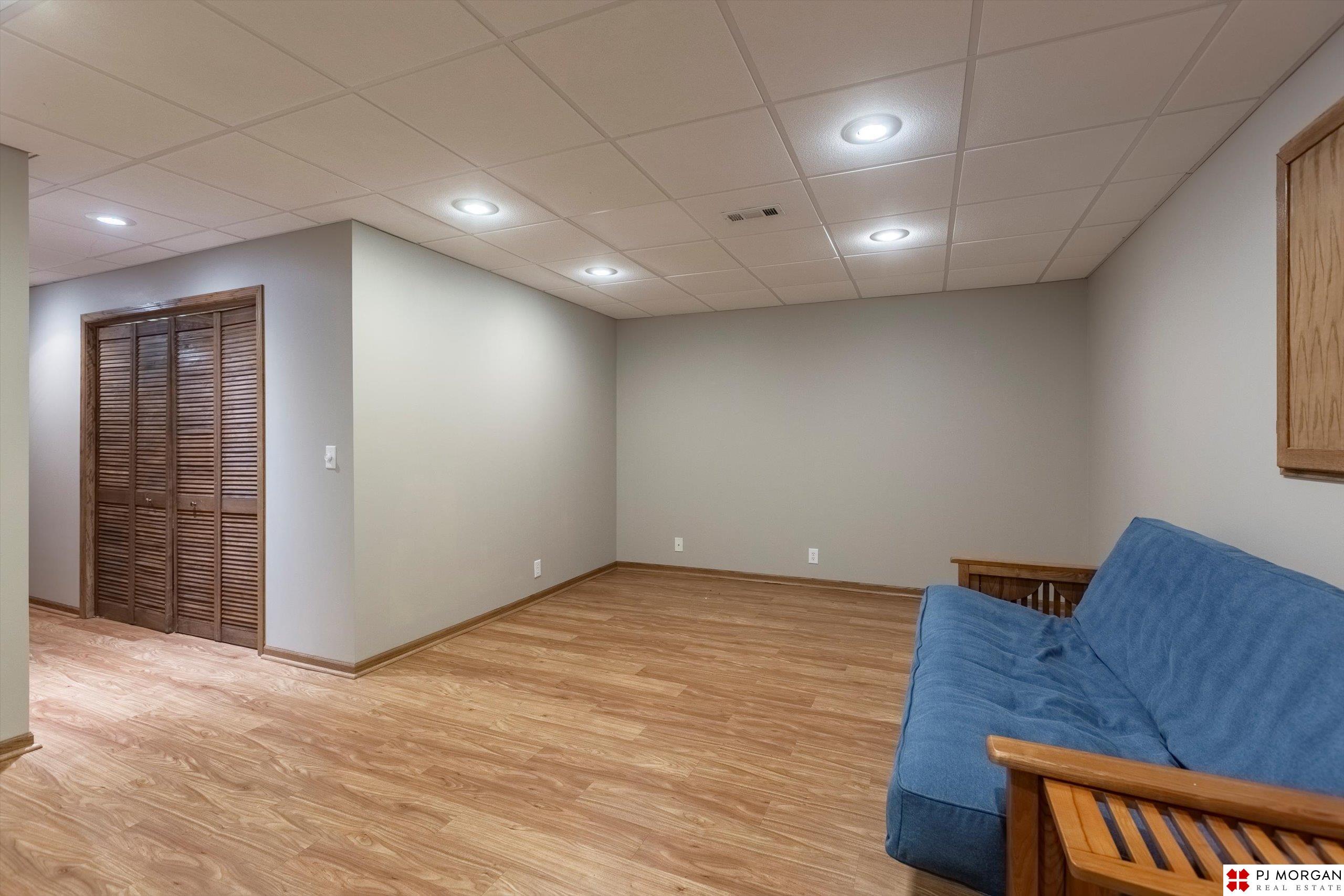4902 Coffey Street, Bellevue, Nebraska image 33