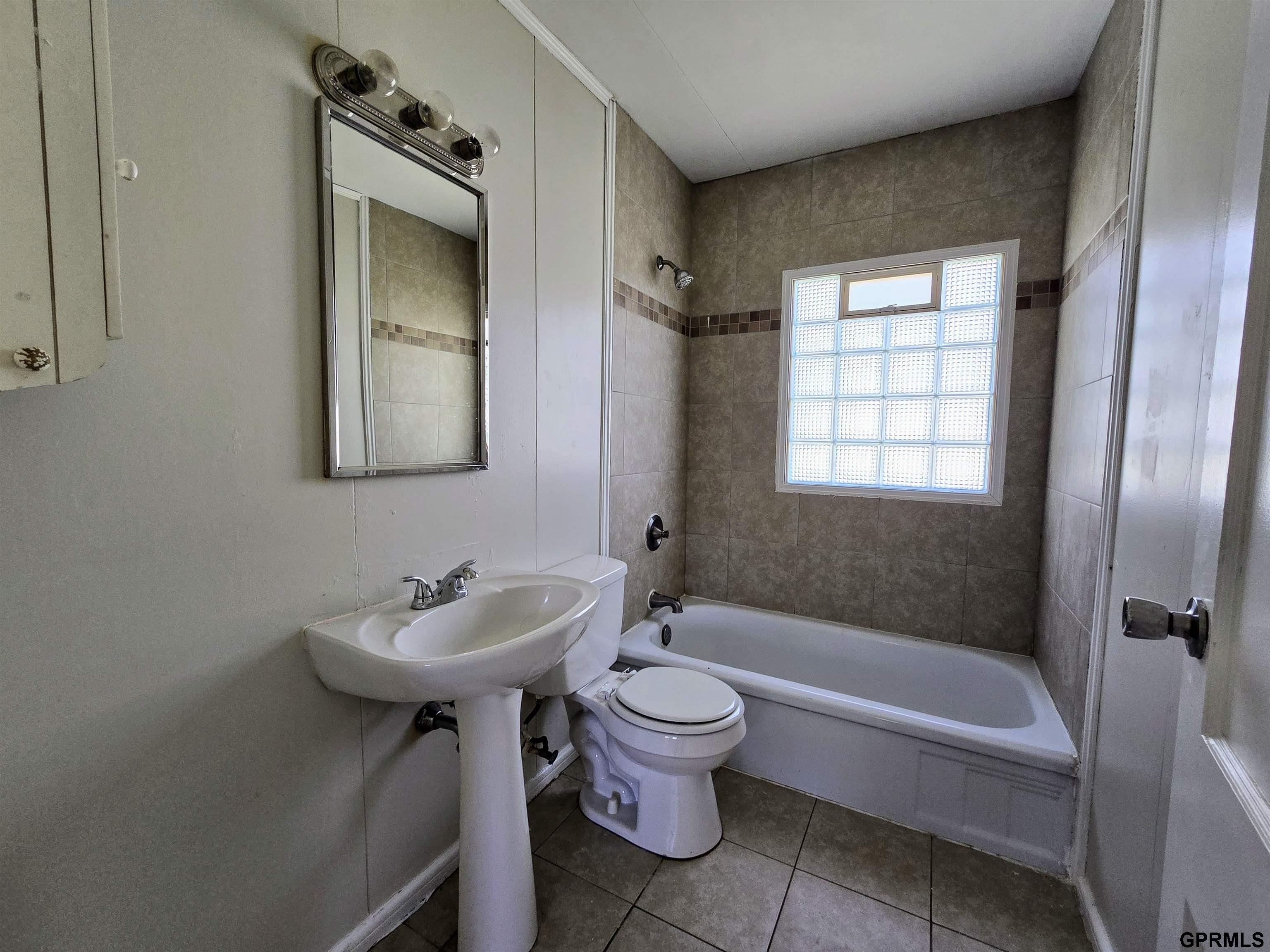 6783 Lafayette Street, Omaha, Nebraska image 9