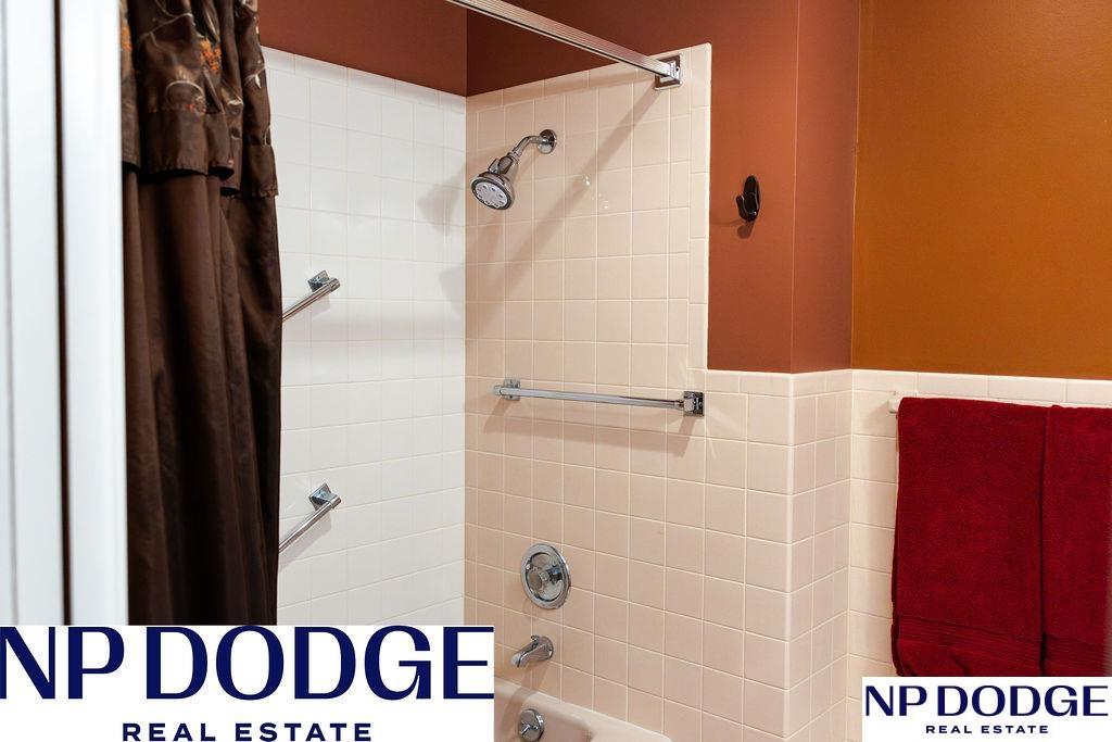 1540 Pinewood Drive, Omaha, Nebraska image 22