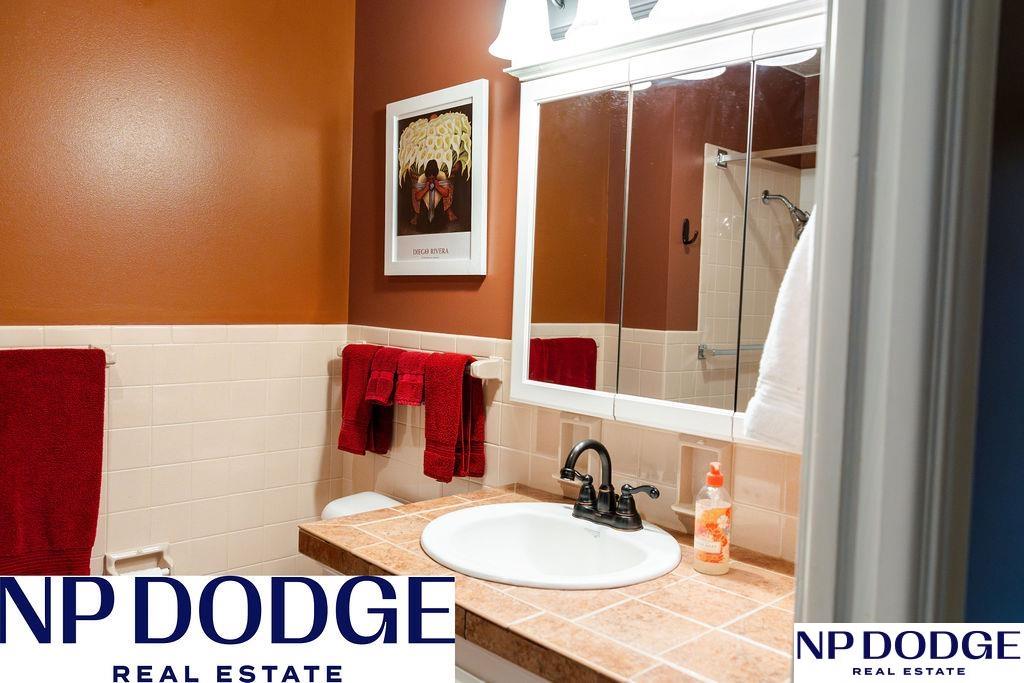 1540 Pinewood Drive, Omaha, Nebraska image 23