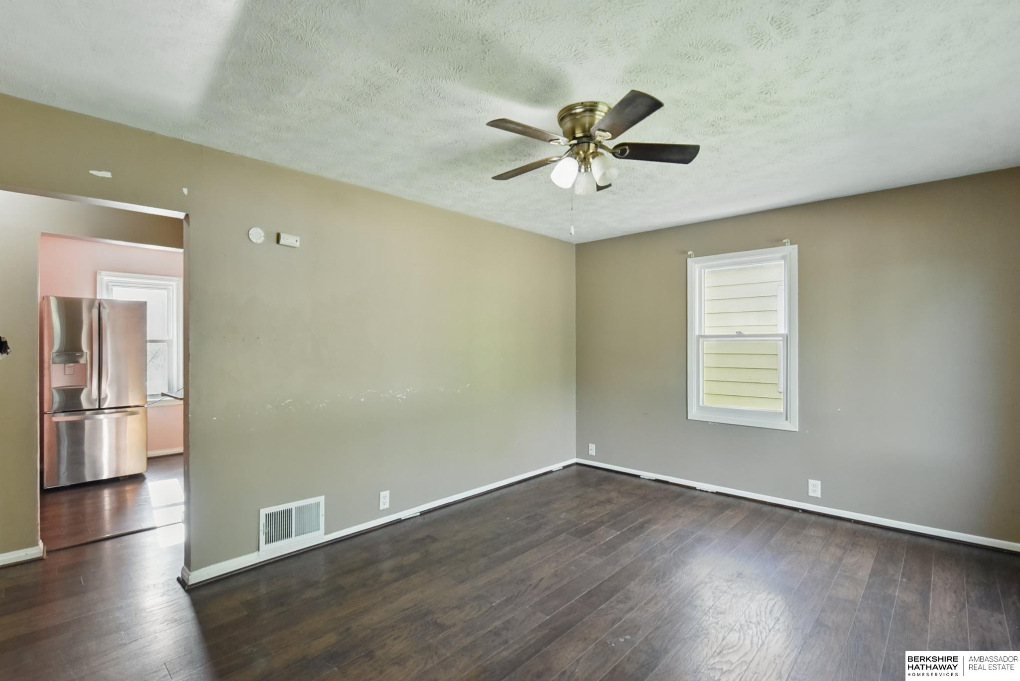 3325 N 38th Street, Omaha, Nebraska image 4