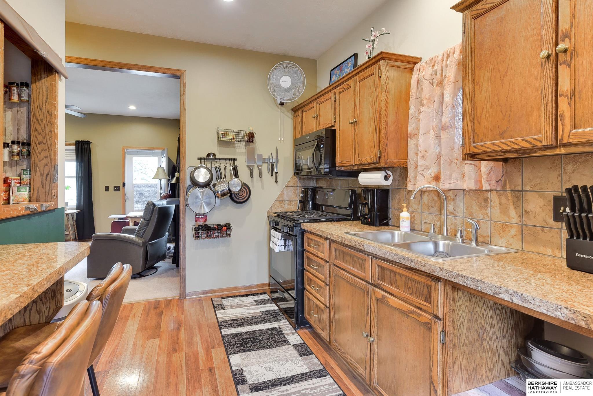 2784 Dupont Street, Omaha, Nebraska image 11