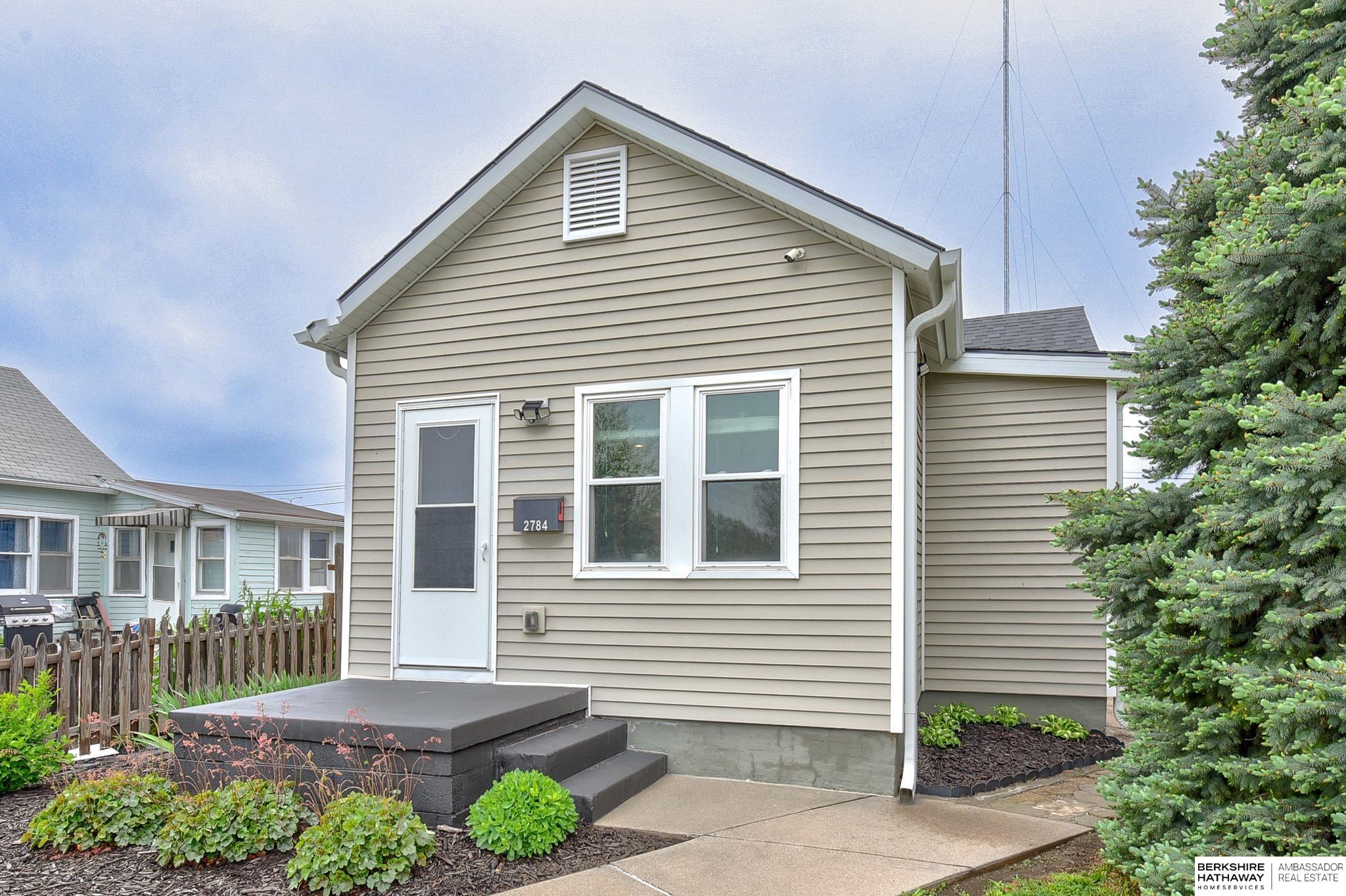 2784 Dupont Street, Omaha, Nebraska image 4