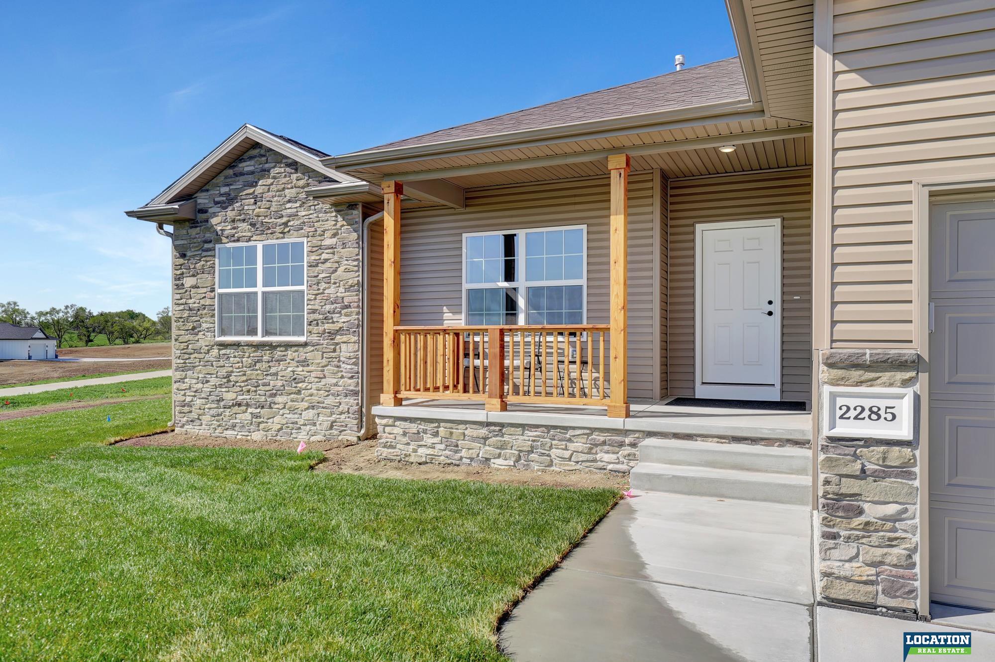 2285 SW 50th Street, Lincoln, Nebraska image 2