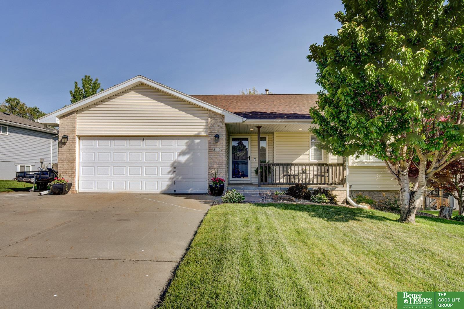 810 Calais Street, Bellevue, Nebraska image 1
